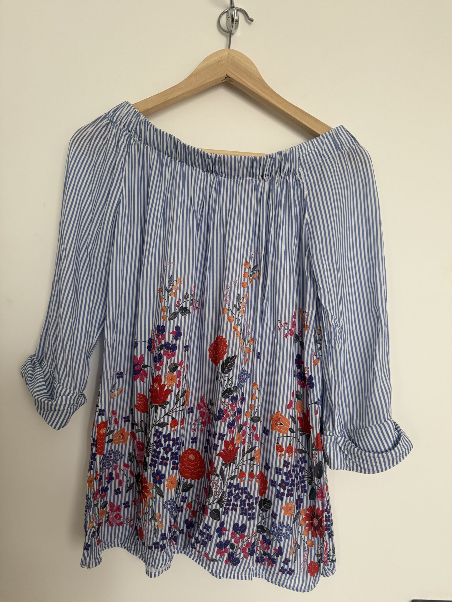 Image for Haut bustier rayé bleu et blanc motifs fleurs