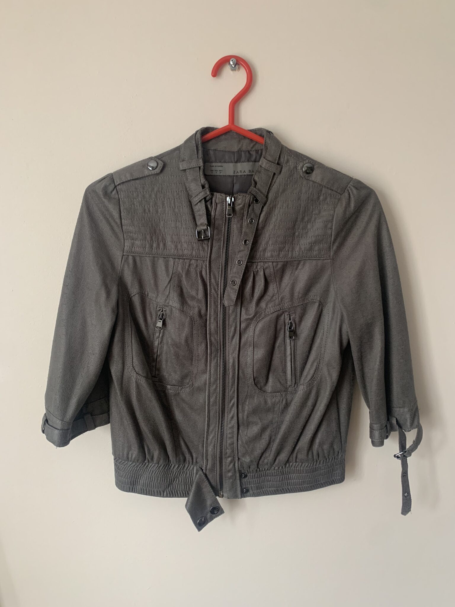 Featured image for Veste Small Zara