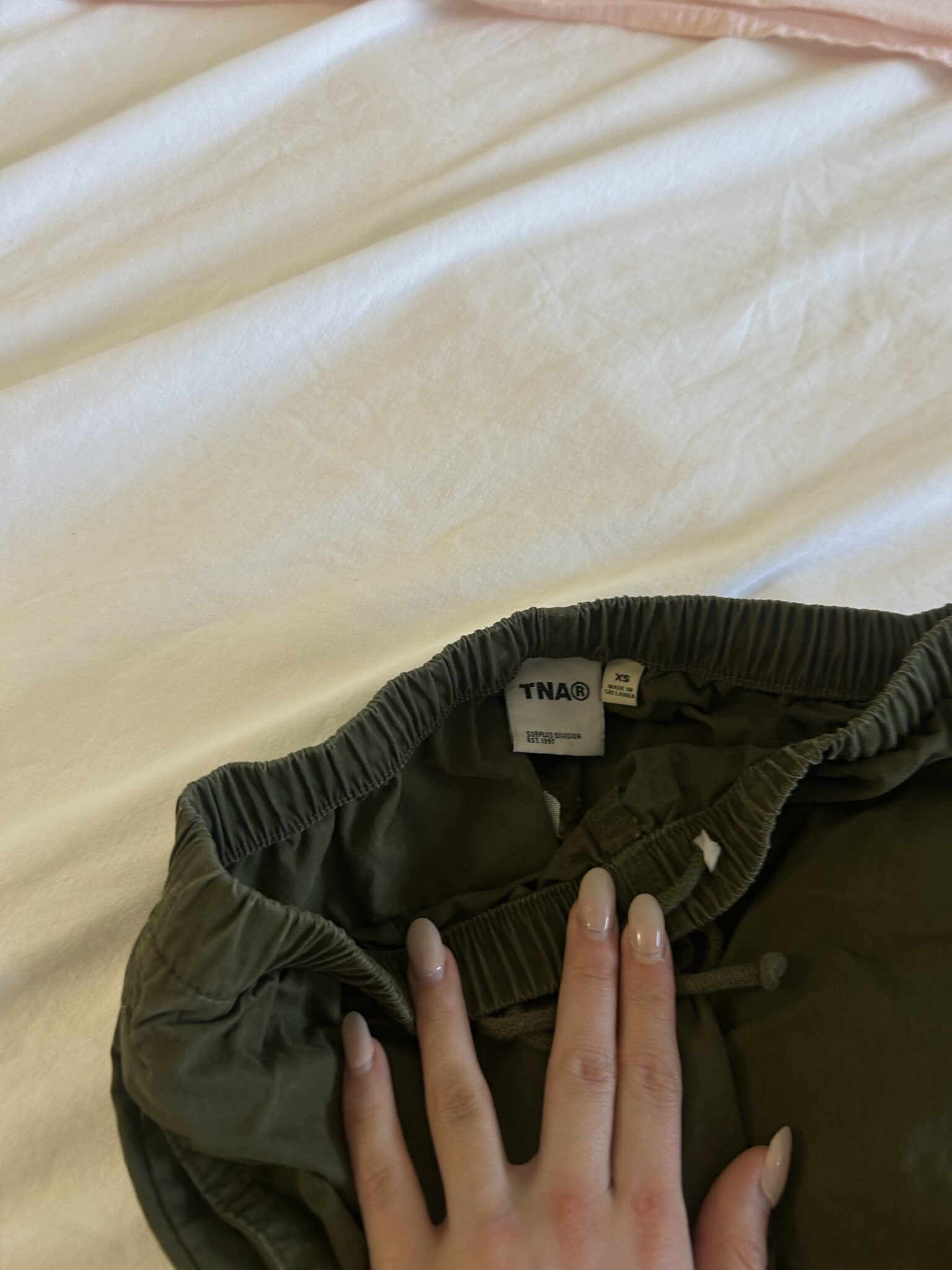 Image for 2 pantalons aritzia