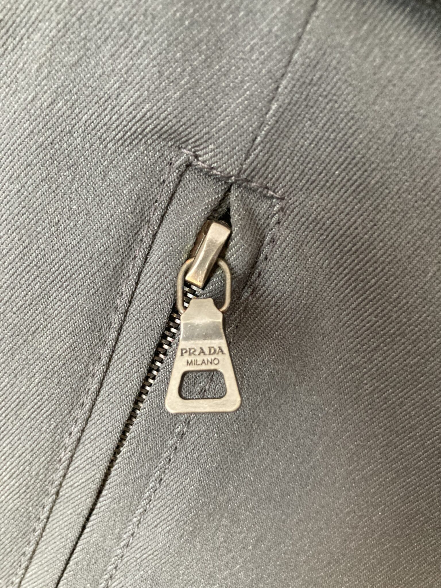 Image for Pantalon Prada Sport taille 38 valeur 1995$