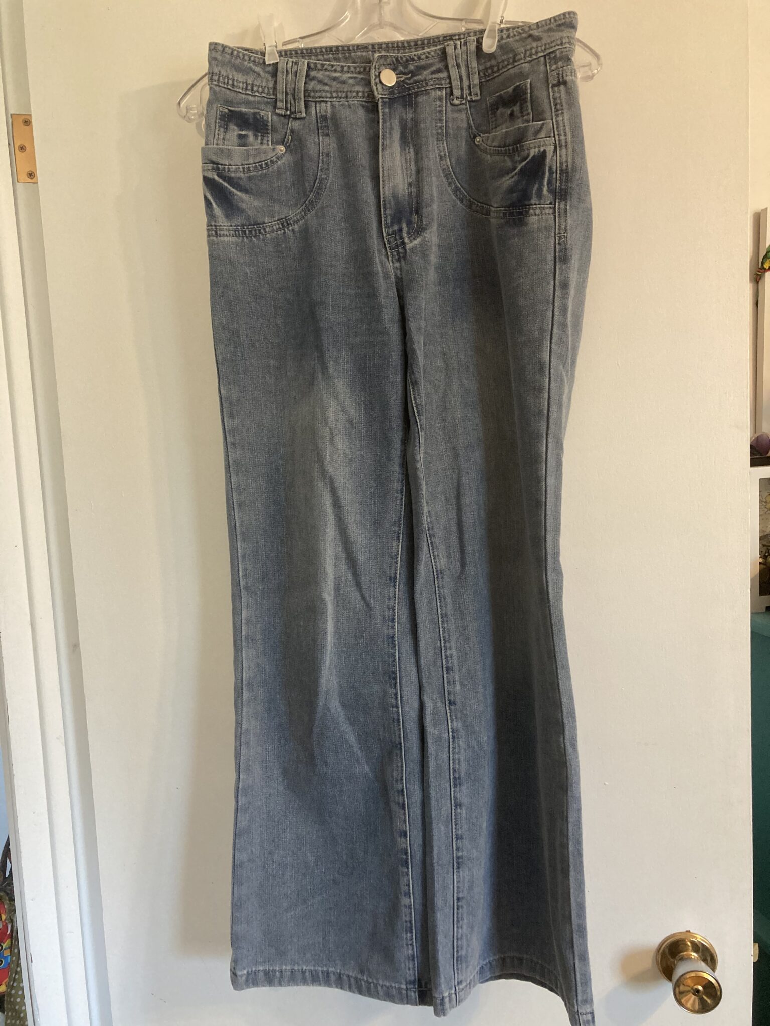 Featured image for Pantalon jeans évasé