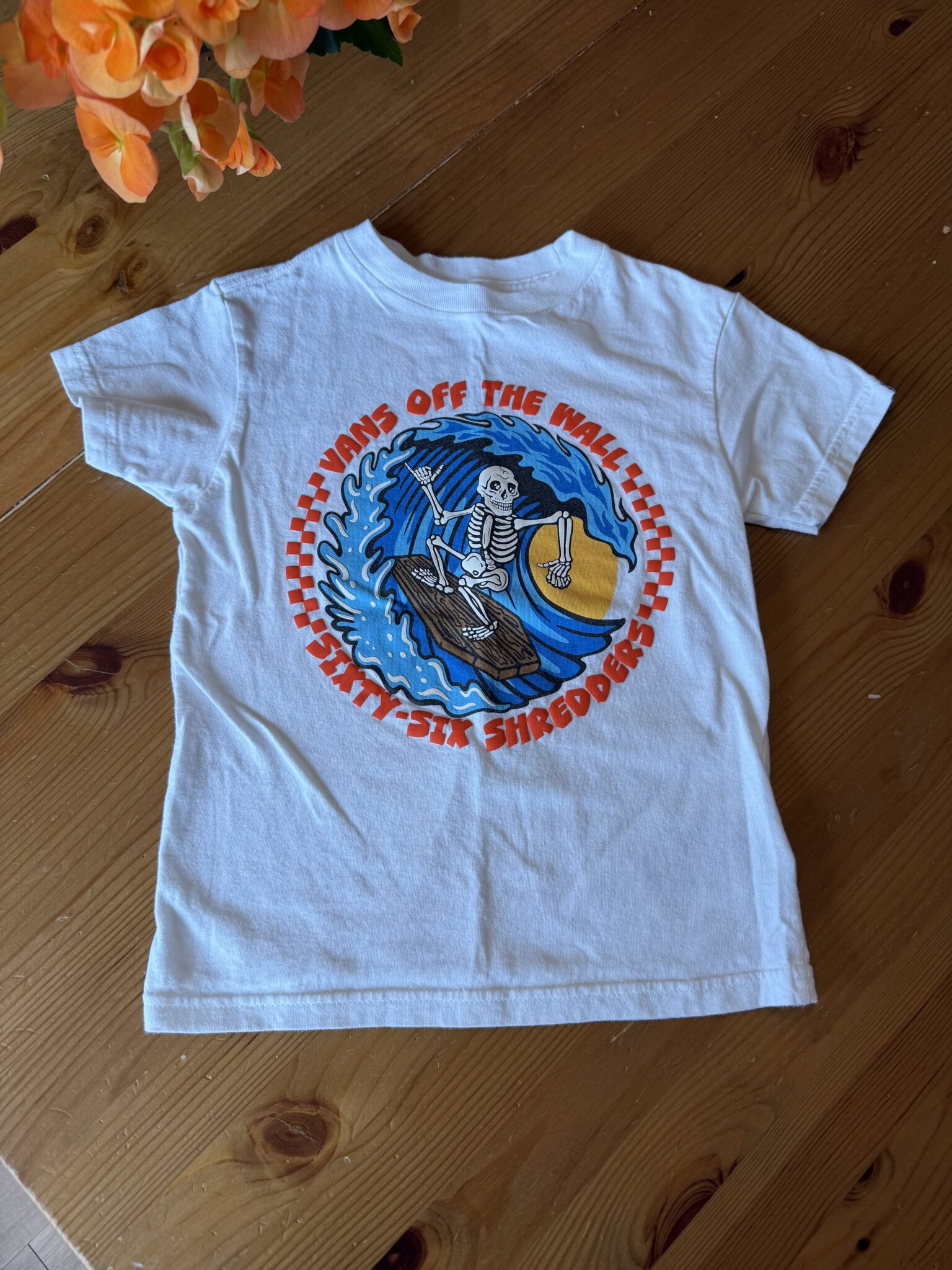 Featured image for Tshirt blanc squelette Vans