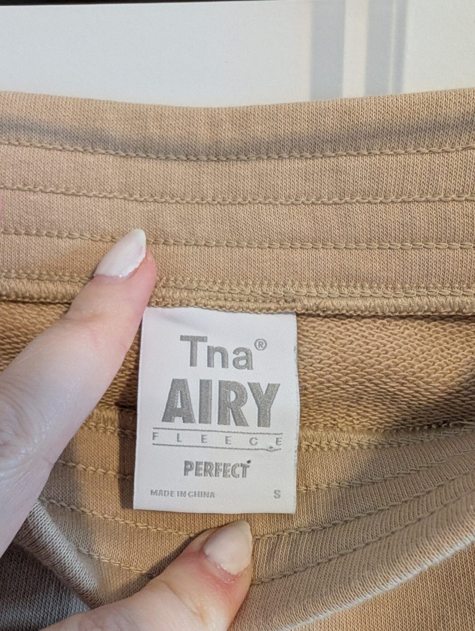 Image for Aritzia/Jupe TNA Airy Fleece Sz S