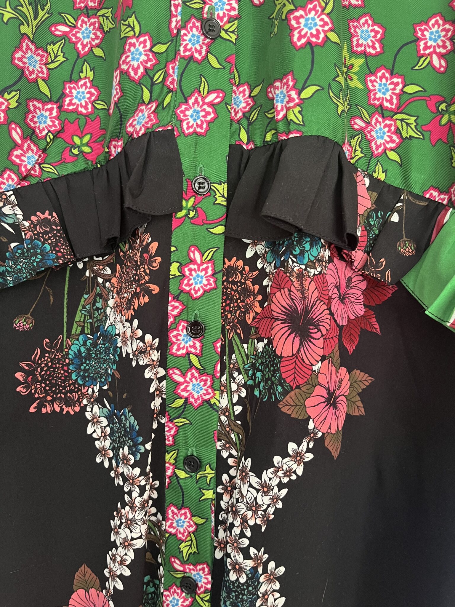 Image for Robe Sandro