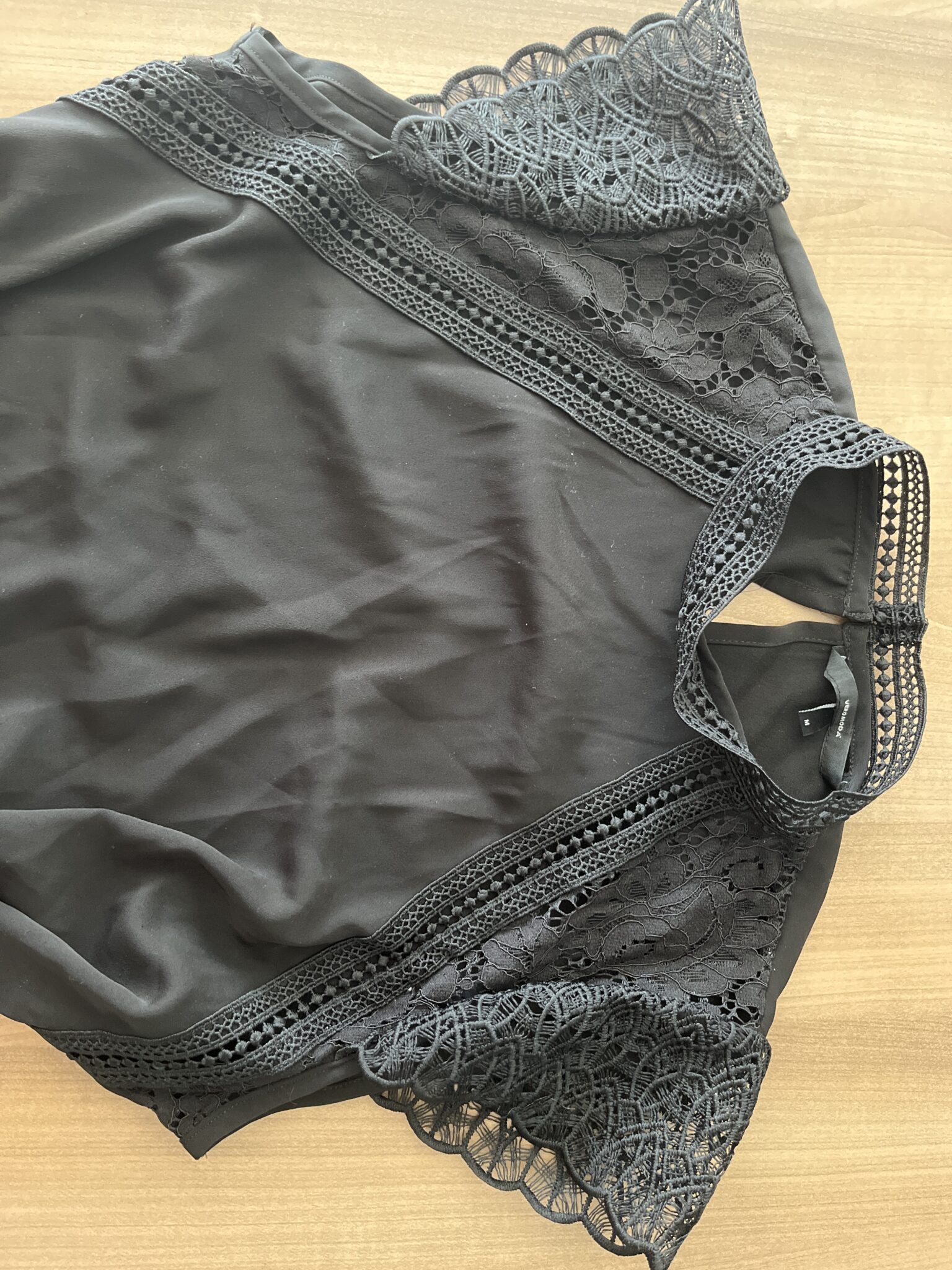 Image for Robe noire dentelle