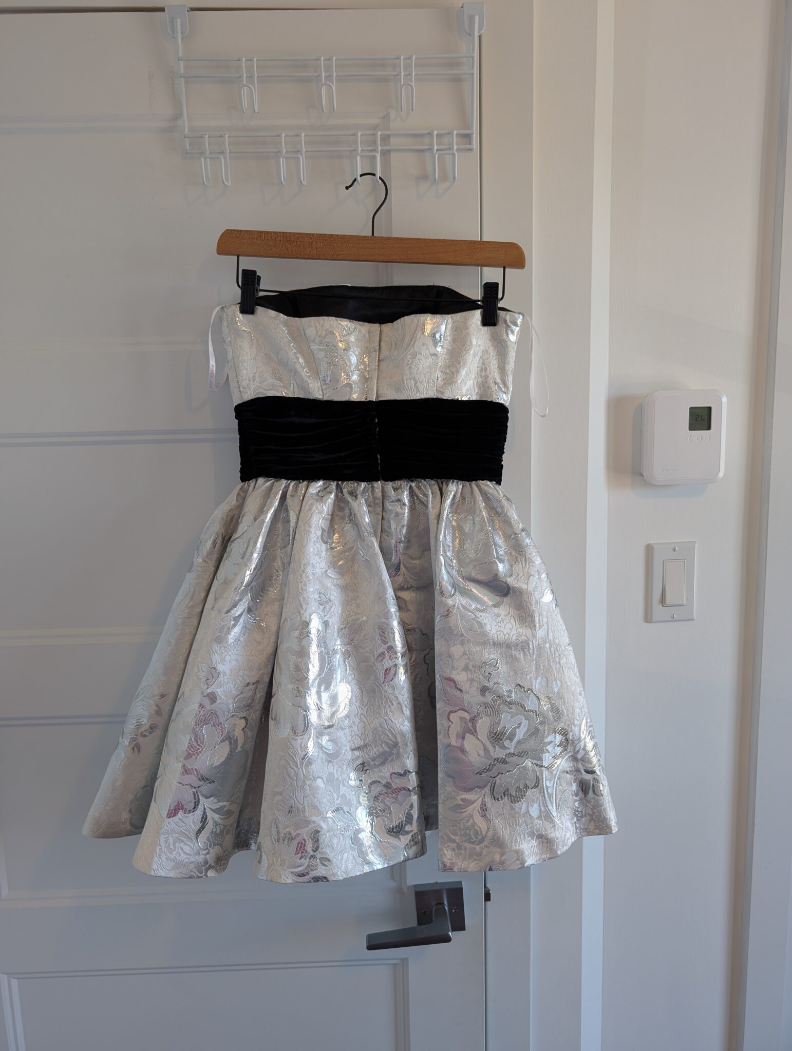 Image for Betsey Johnson/Robe argentée Sz 4