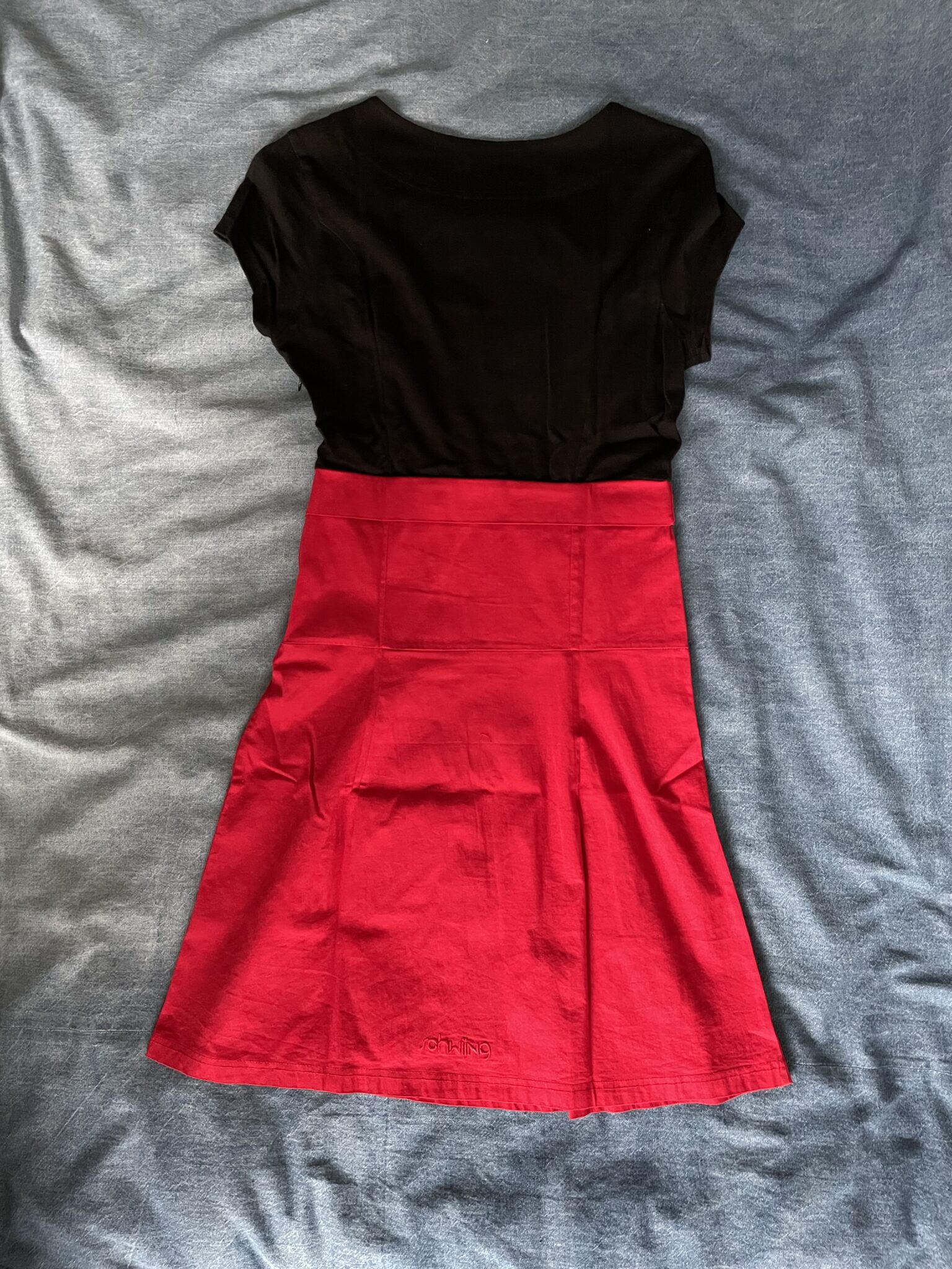 Image for Robe rouge Schwiing