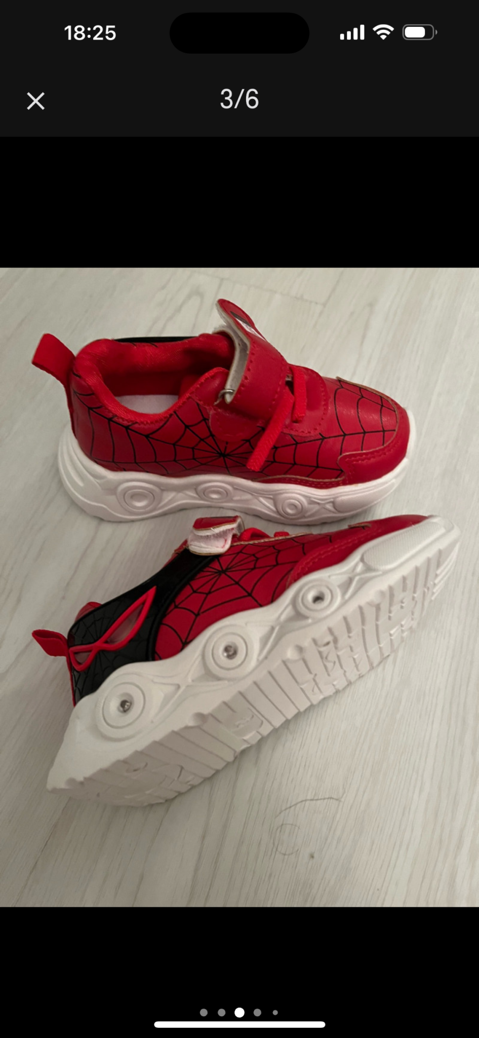 Image for Espadrilles lumineuses Spiderman