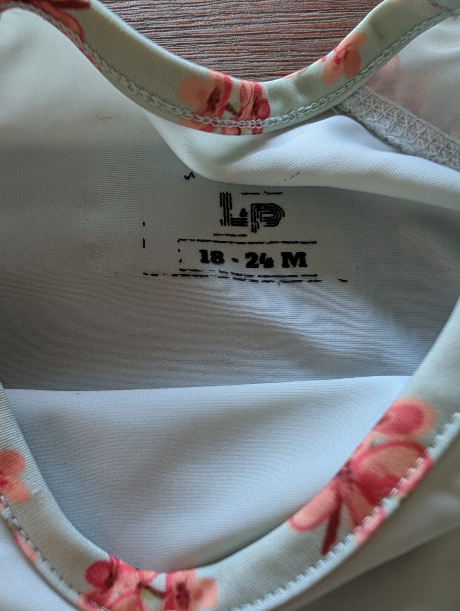 Image for Haut de maillot de bain 18-24 mois