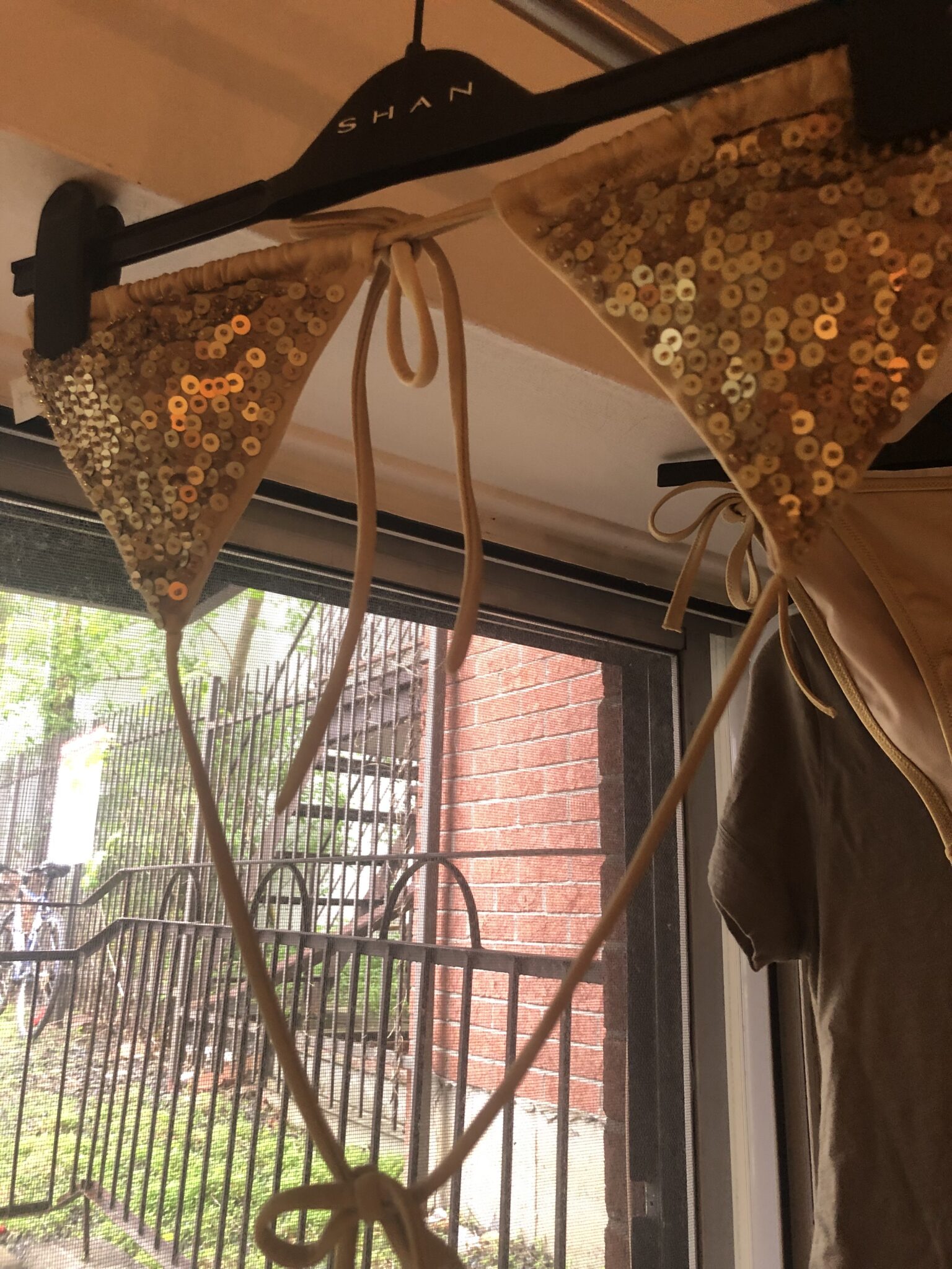 Image for Haut de bikini 👙 victoria secret gold small-medium