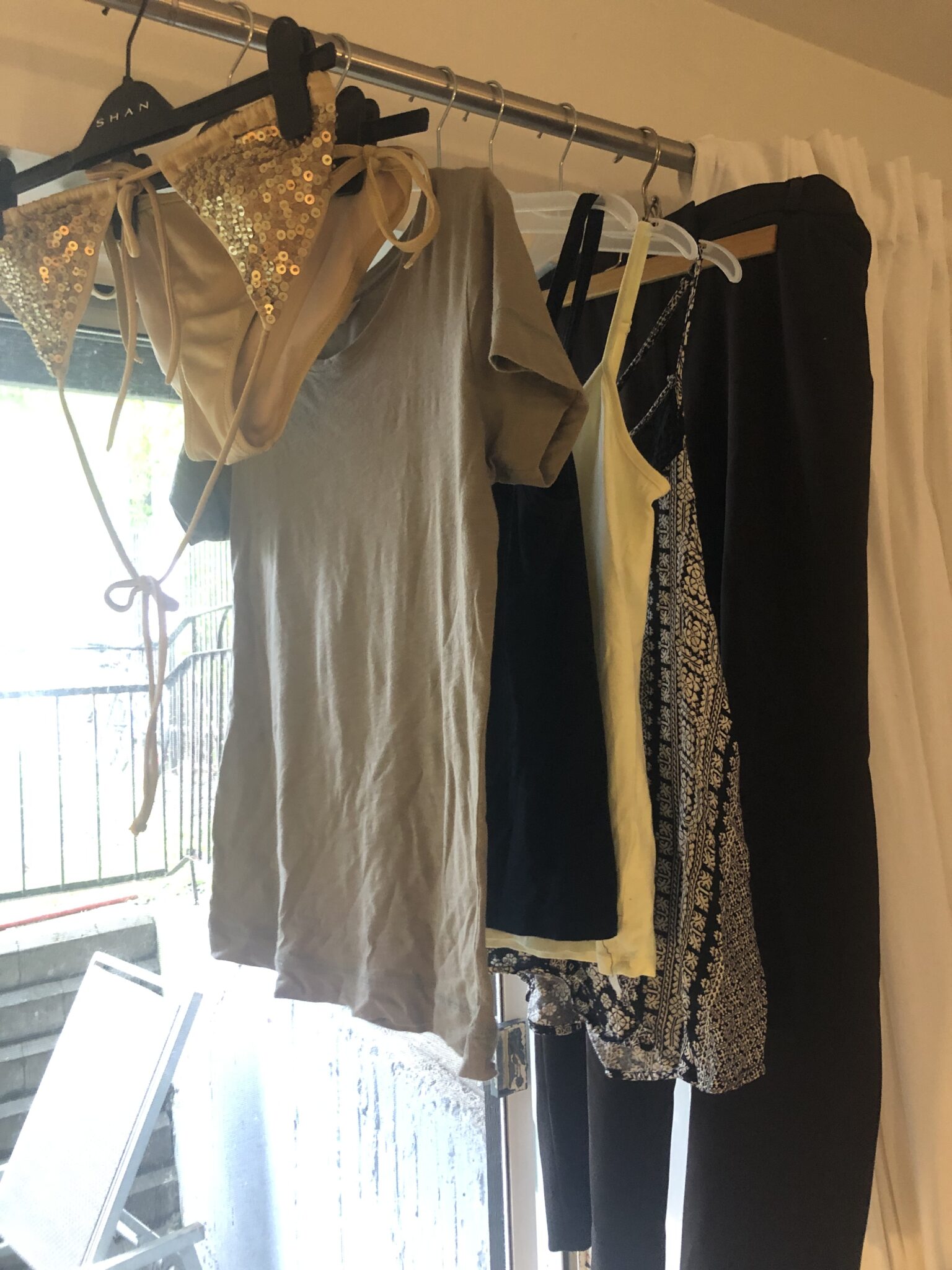 Image for Haut de bikini 👙 victoria secret gold small-medium