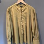 Featured thumbnail for Massimo Dutti blouse