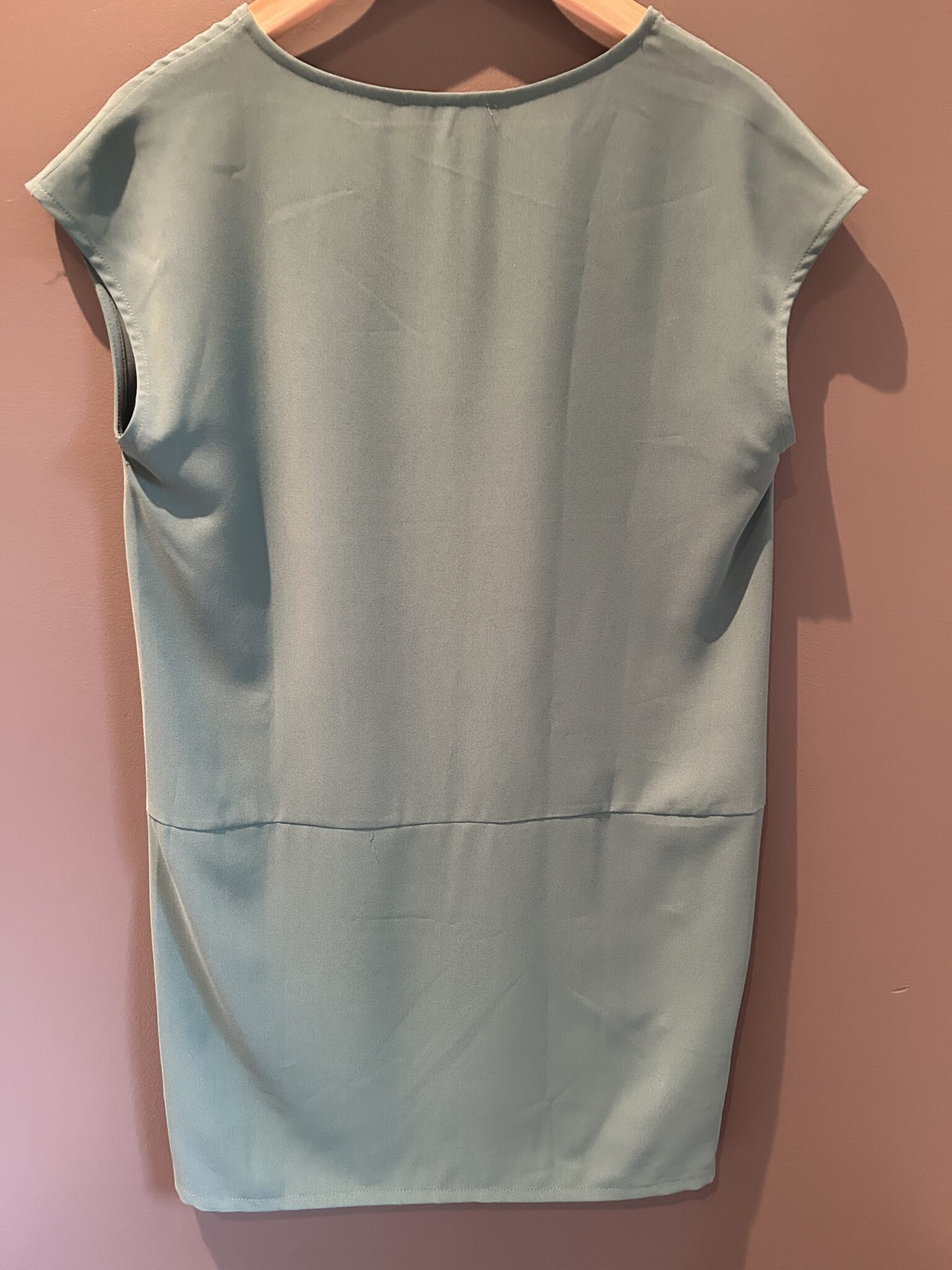 Image for Robe droite verte