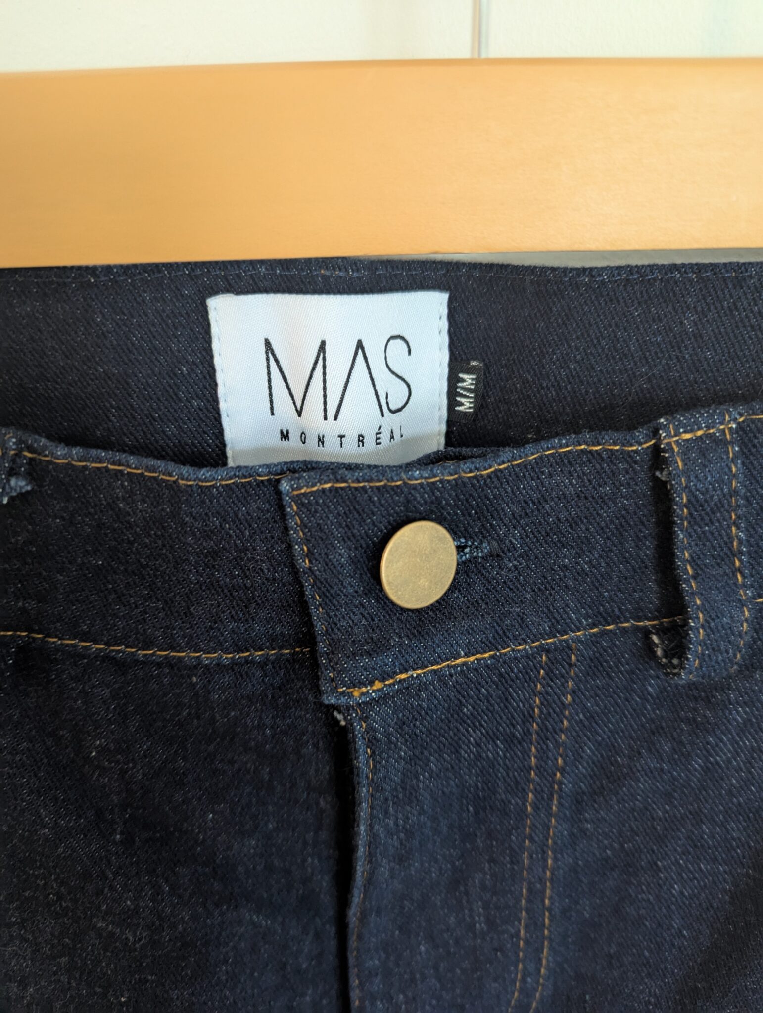 Image for MAS Montréal | CHURCHILL MOM JEANS