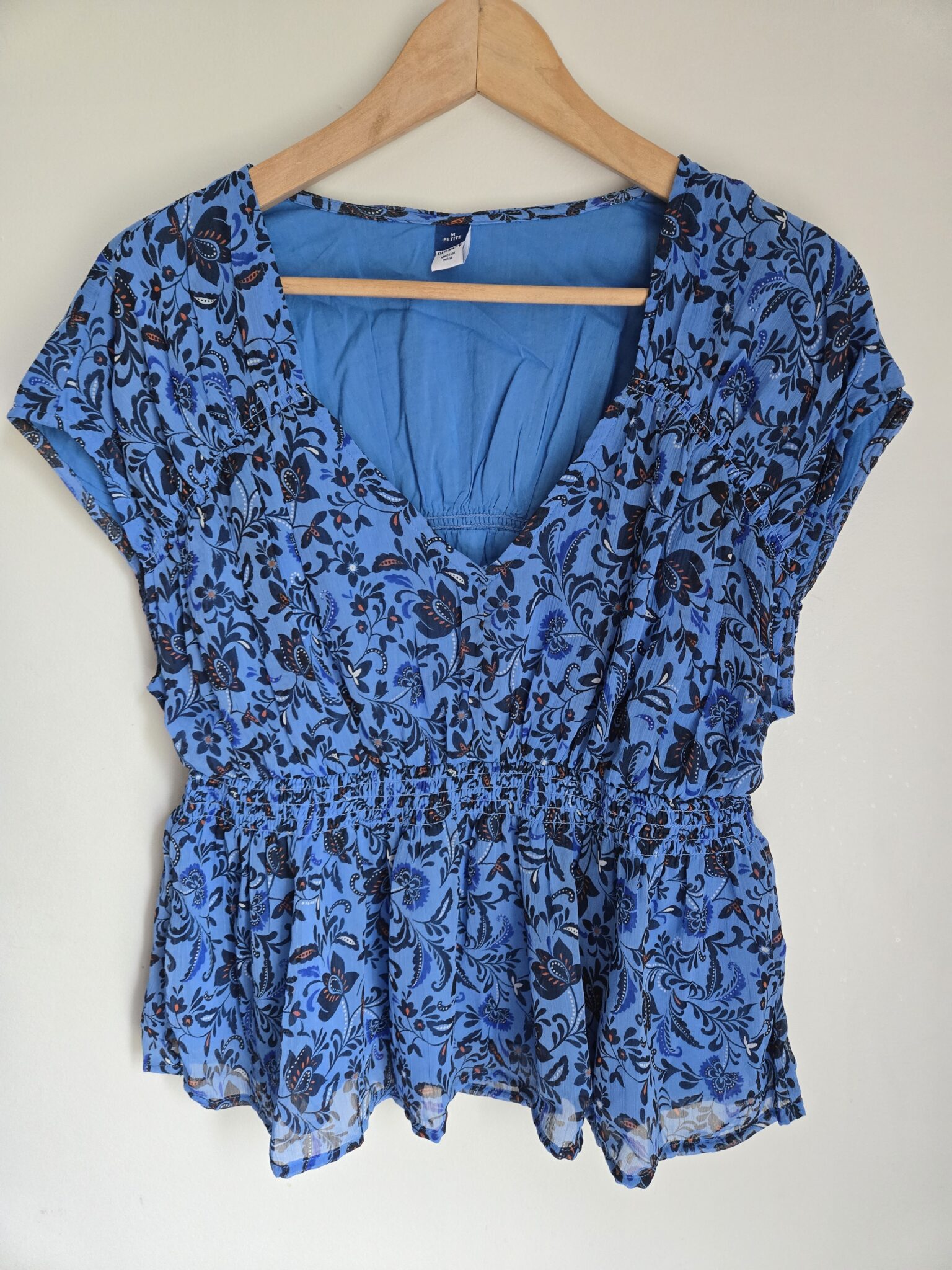 Featured image for Blue floral blouse with elastic waist