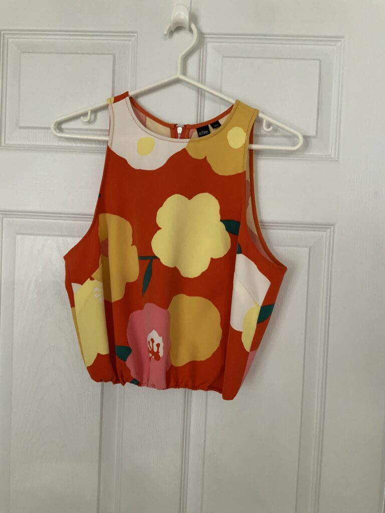 Image for NEW 4 YEARS PANT AND MEDIUM BLOUSE (SIMONS) SEE PHOTO BOTH FOR $60.00