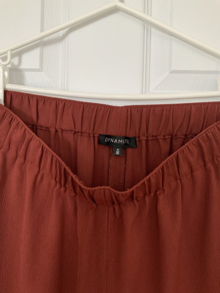 Image for PANTALON ET BLOUSE (DYNAMITE) MEDIUM PORTÉ 1 FOIS