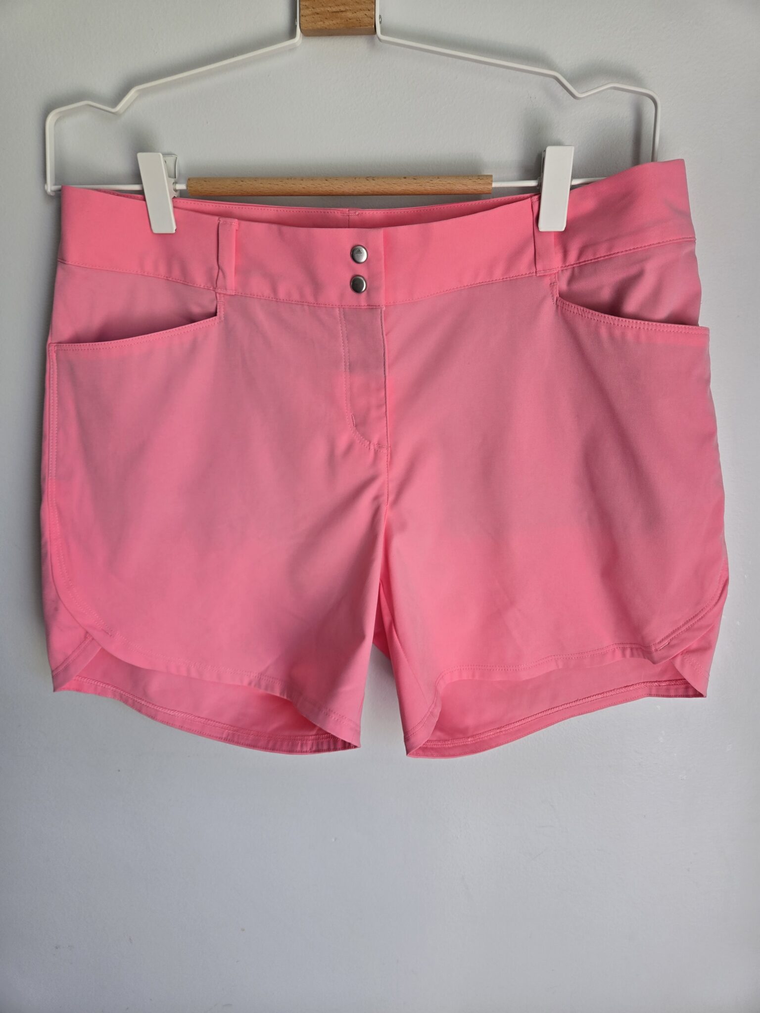 Featured image for New pink golf shorts Adidas