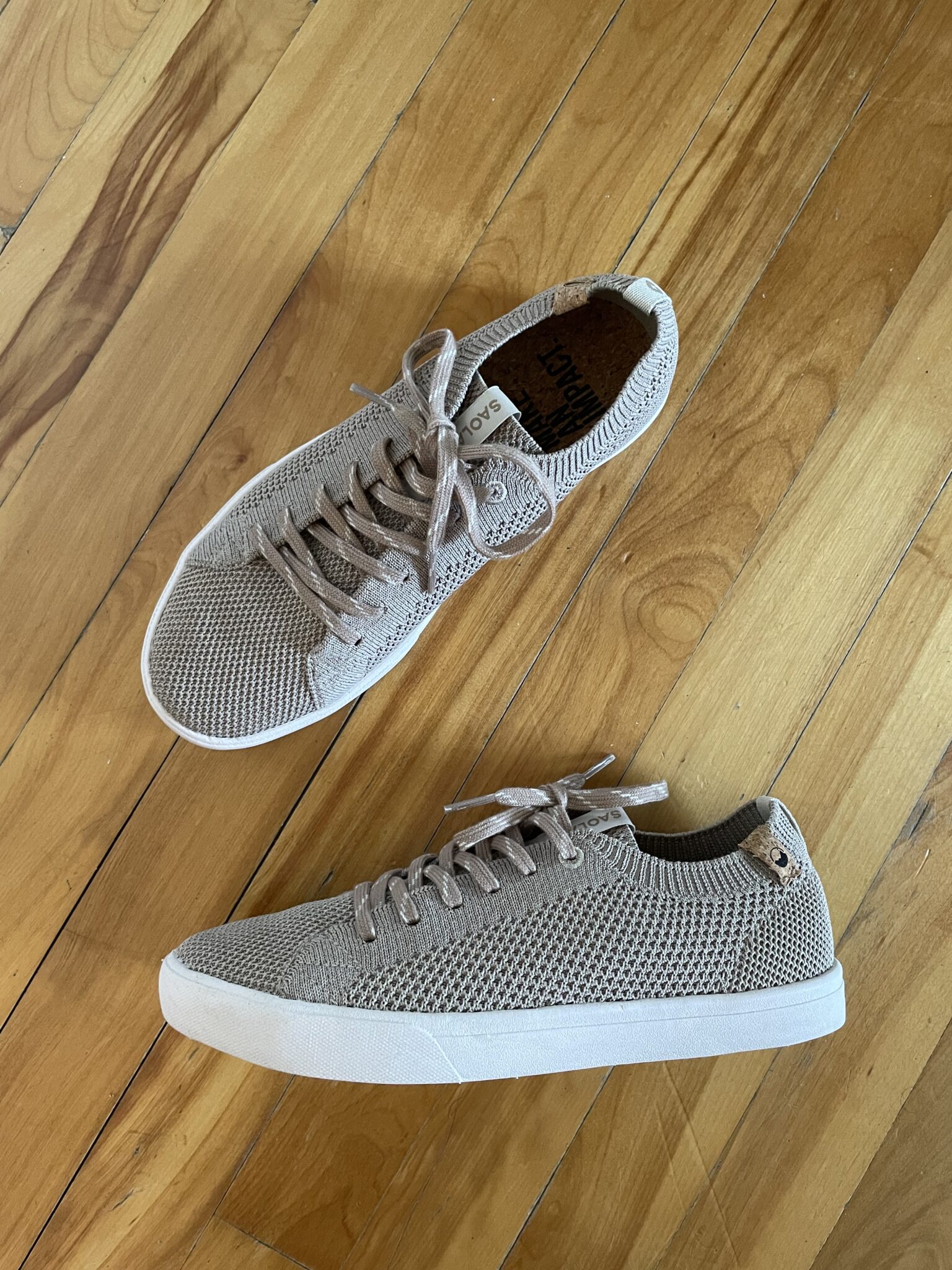 Featured image for Chaussures sable Saola