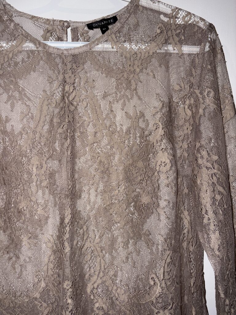 Image for Chandail en dentelle