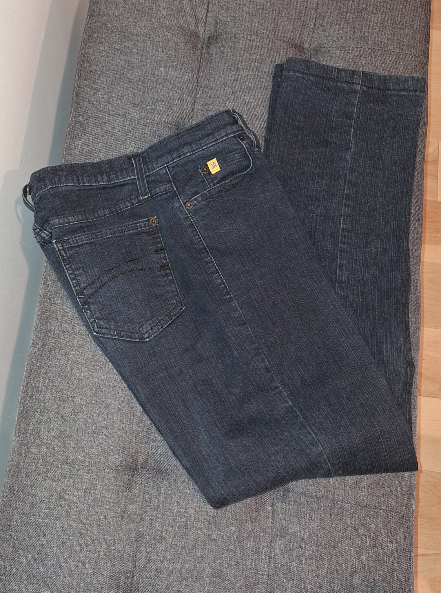 Image for YOGA JEANS bleu 31