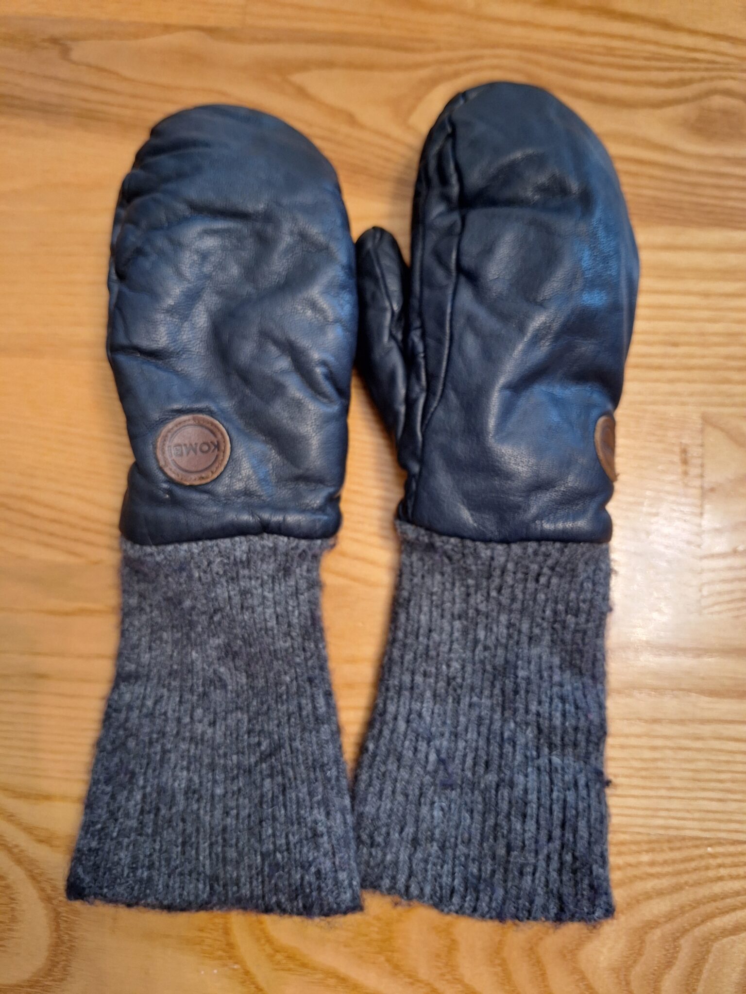 Featured image for Mitaines doublées en cuir et laine