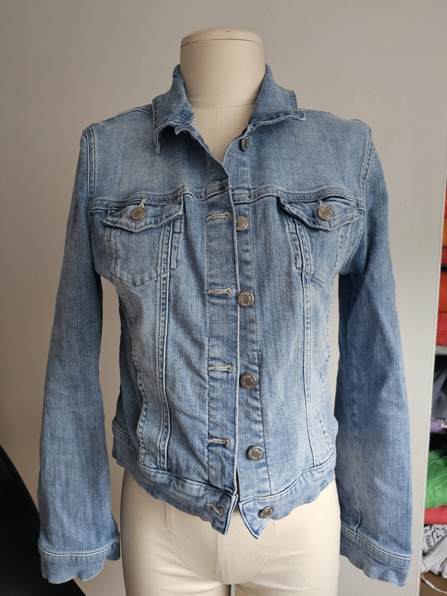 Featured image for Jeans jacket