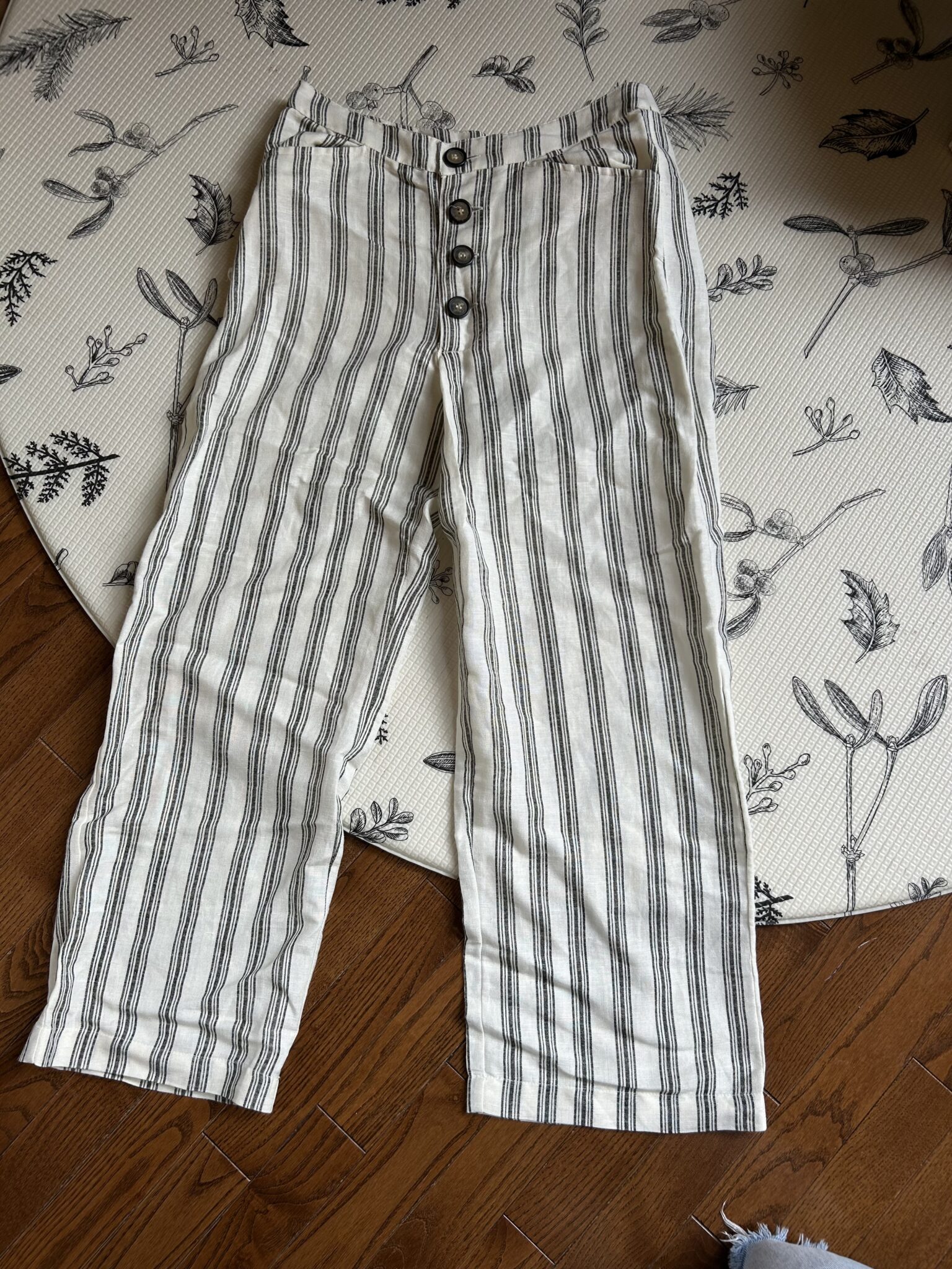 Featured image for Wide-leg trousers