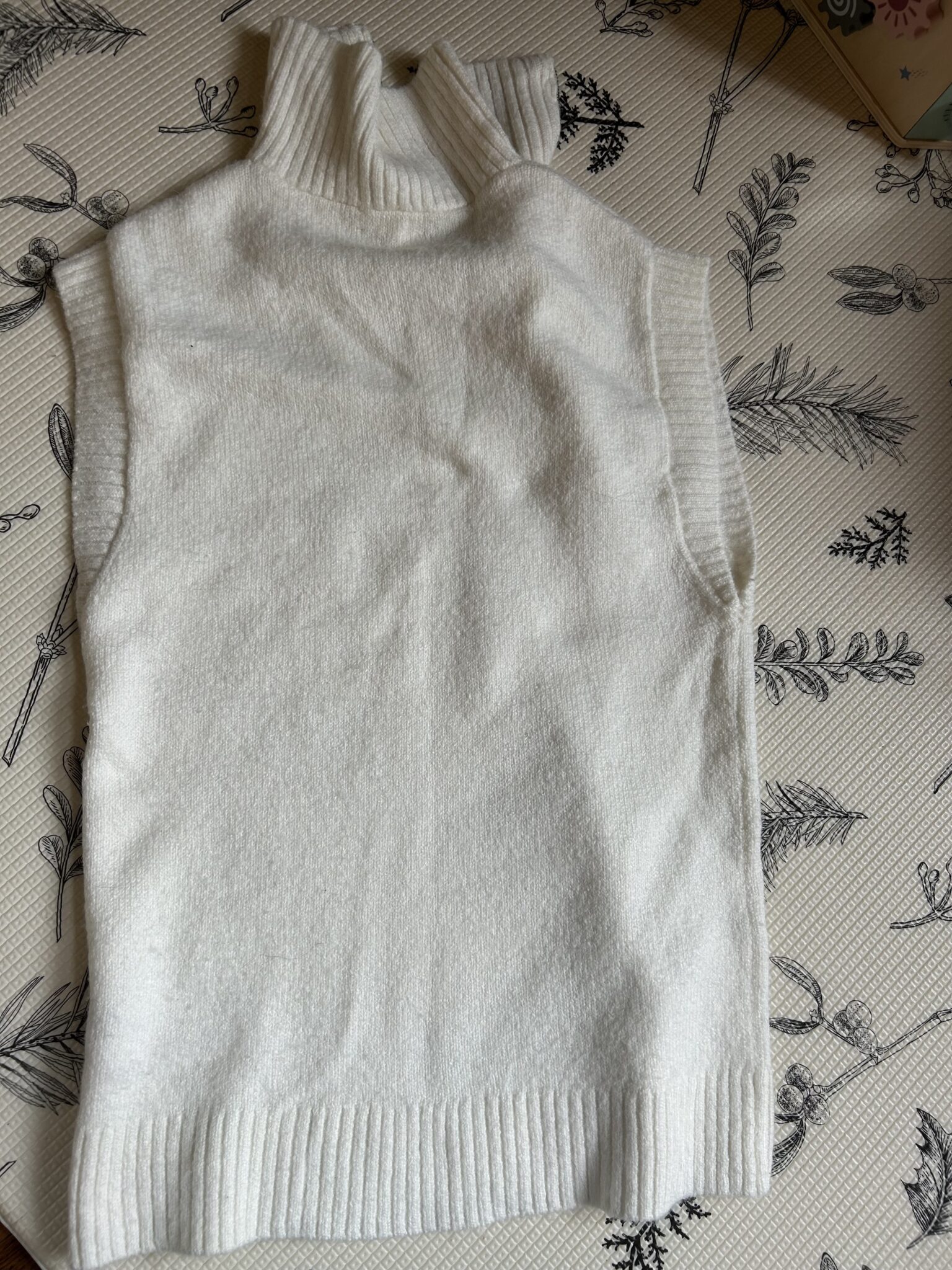 Image for Sleeveless wool top