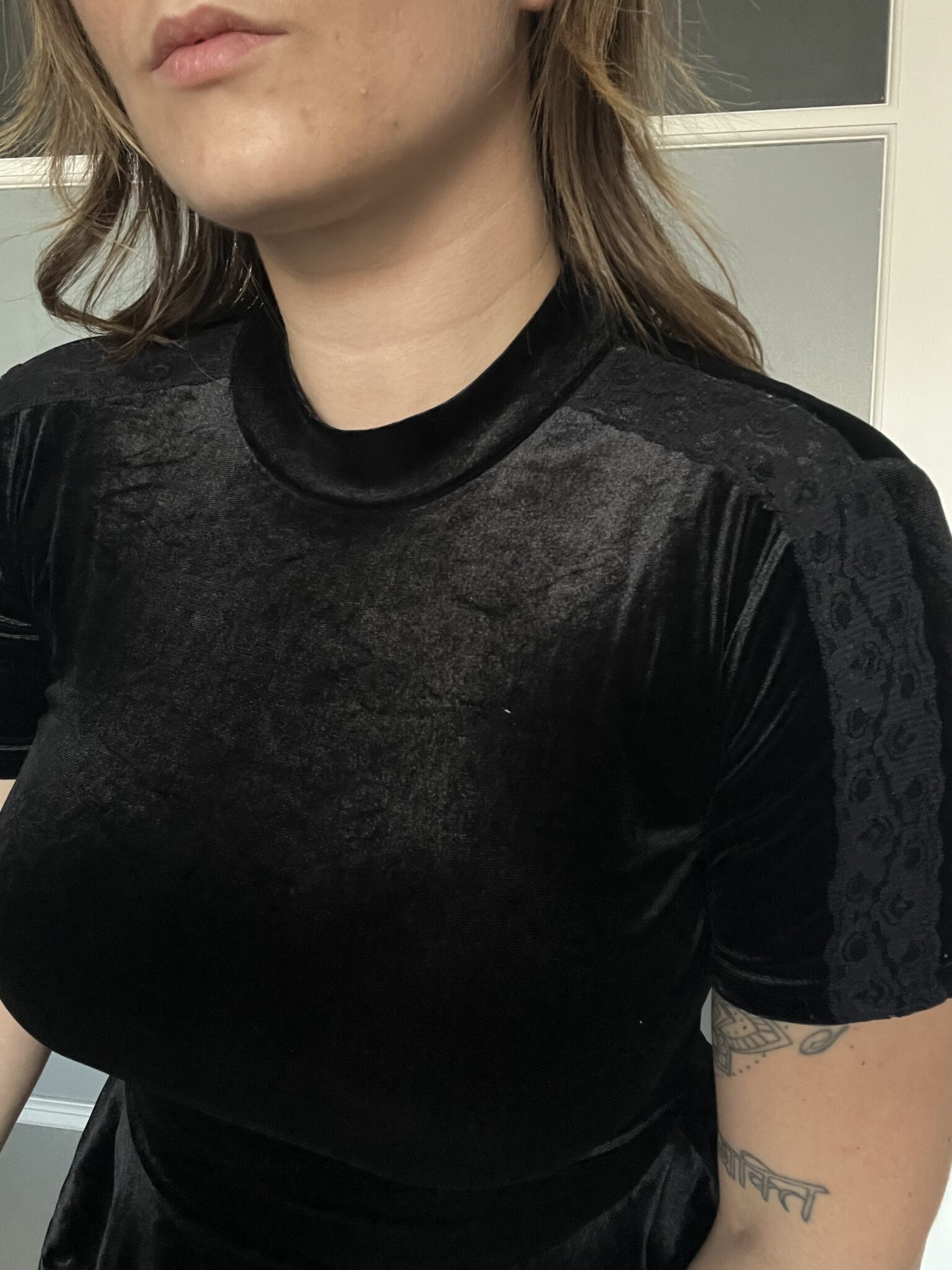 Image for Zara pelplum top size S black velvet