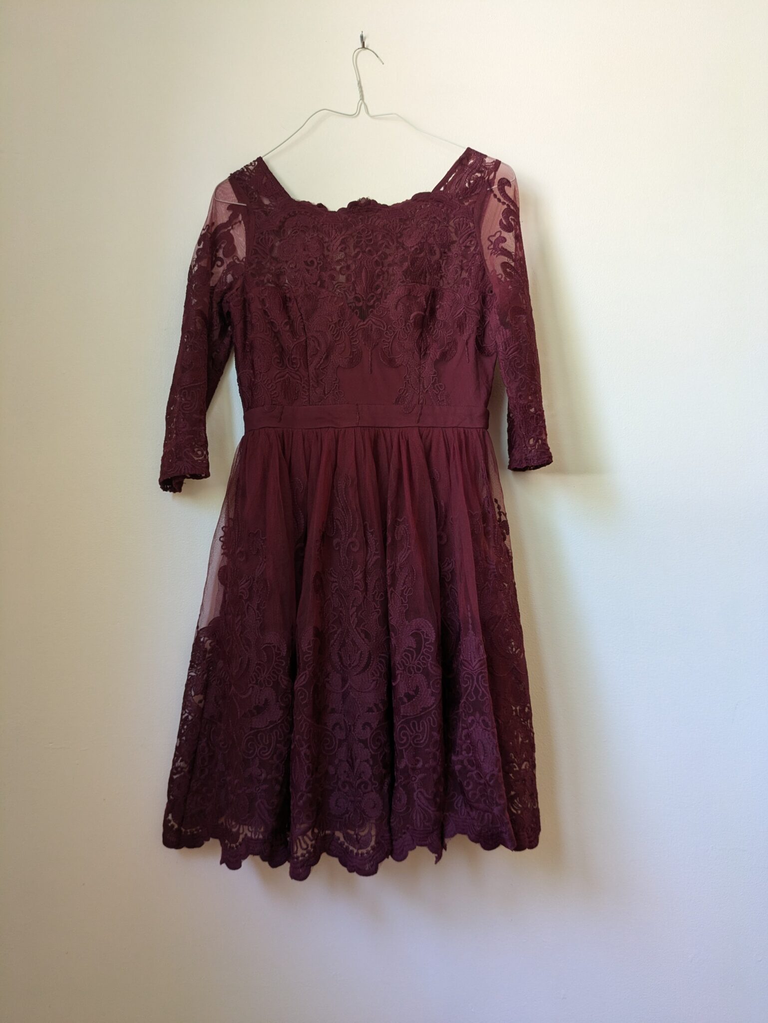 Featured image for Robe de soirée bourgogne /  bordeaux