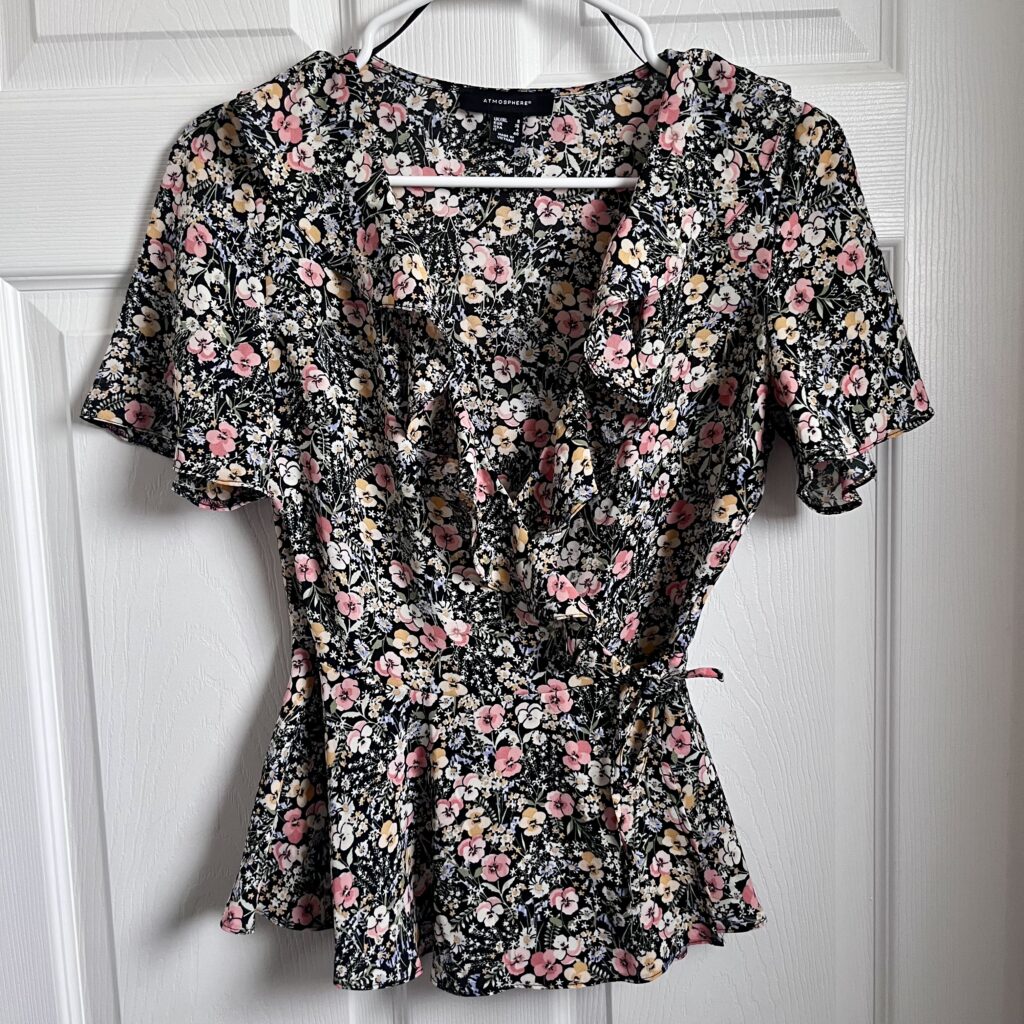 Featured image for Atmosphere Top wrap Floral ruffle Women 4 Small shirt short sleeve black pink