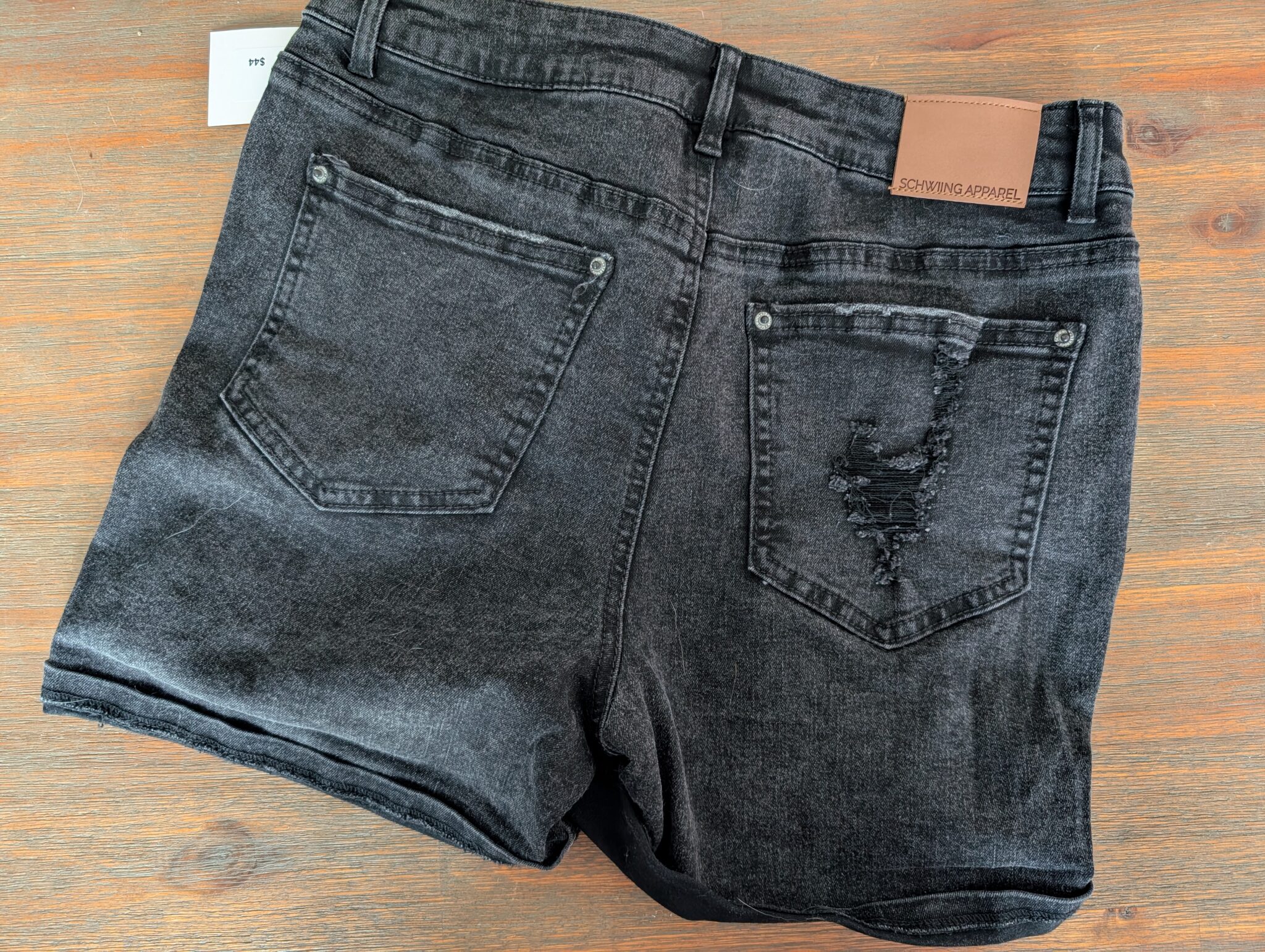 Image for Short Schwiing apparel