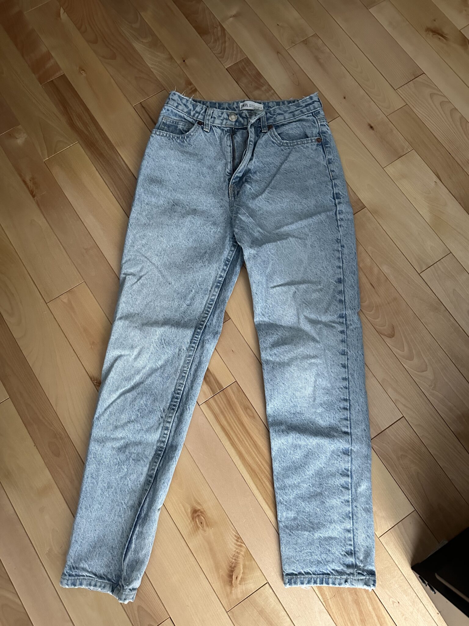 Featured image for Jeans Zara