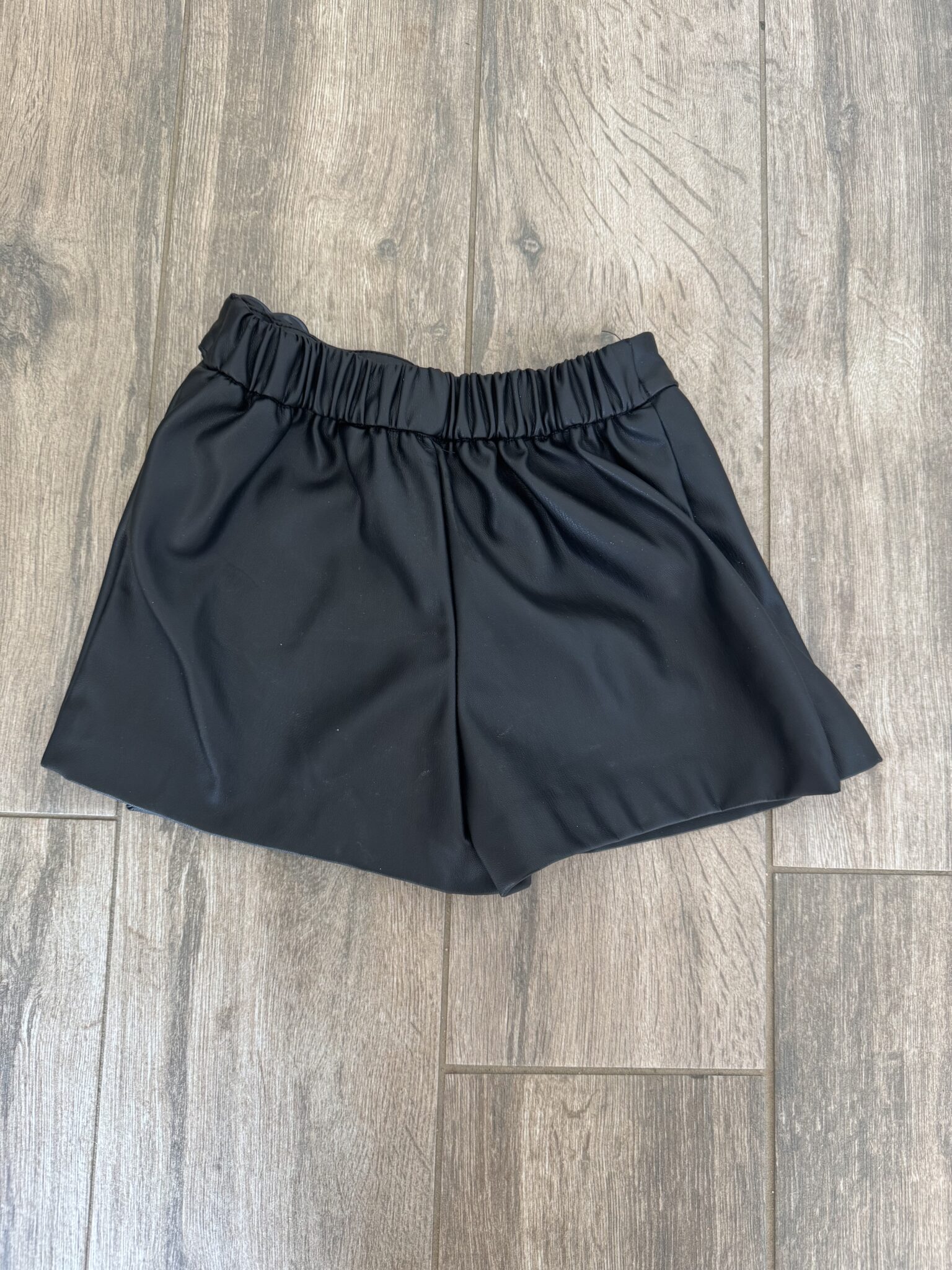 Image for 4-5 ans -Jupe short faux cuir Zara