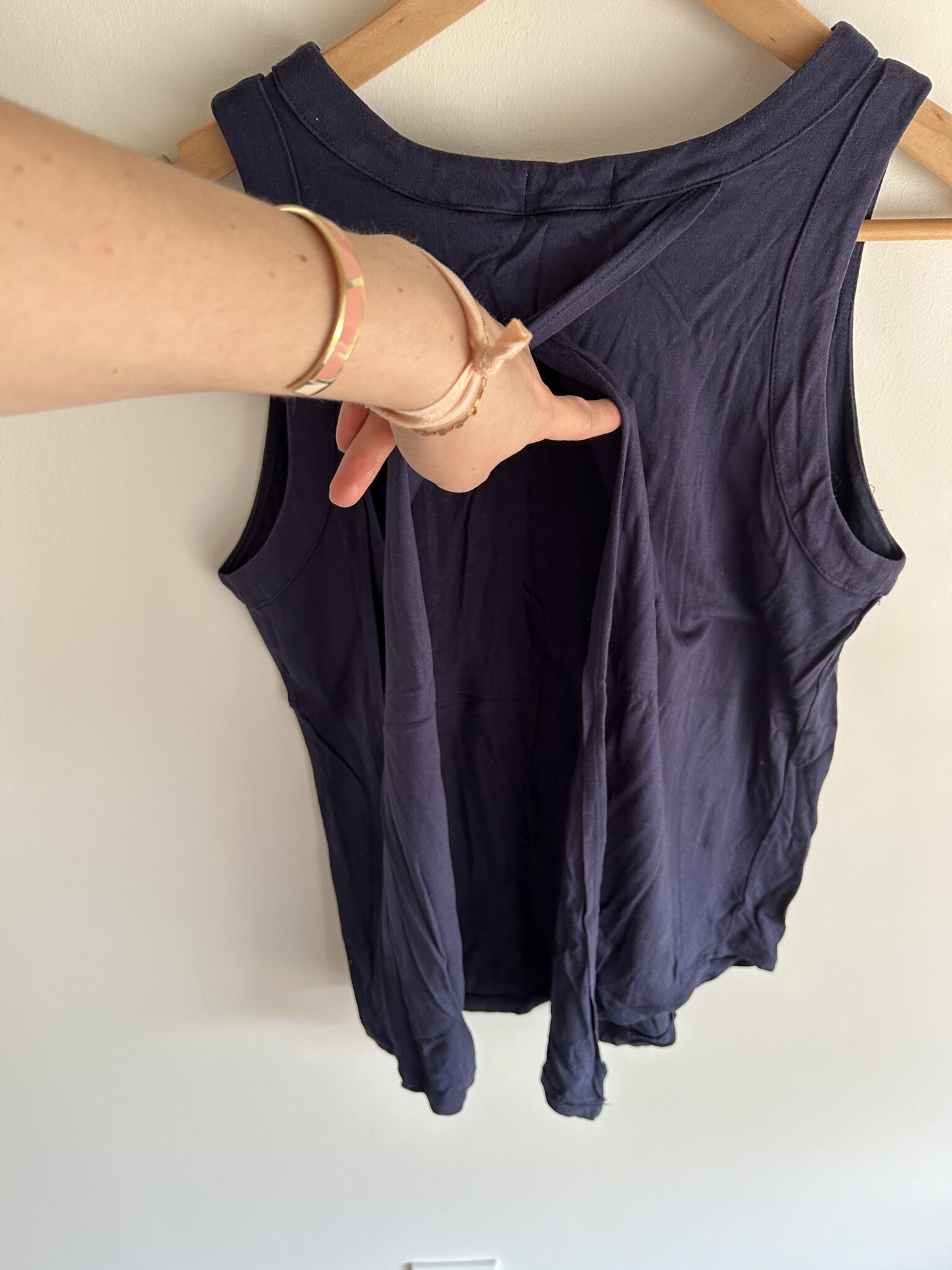 Featured image for Joli haut dos ouvert