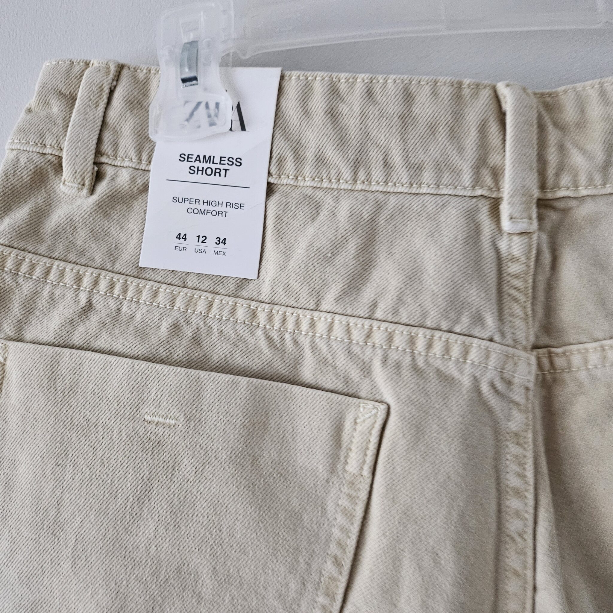 Image for Seamless short 12 US / 40EUR