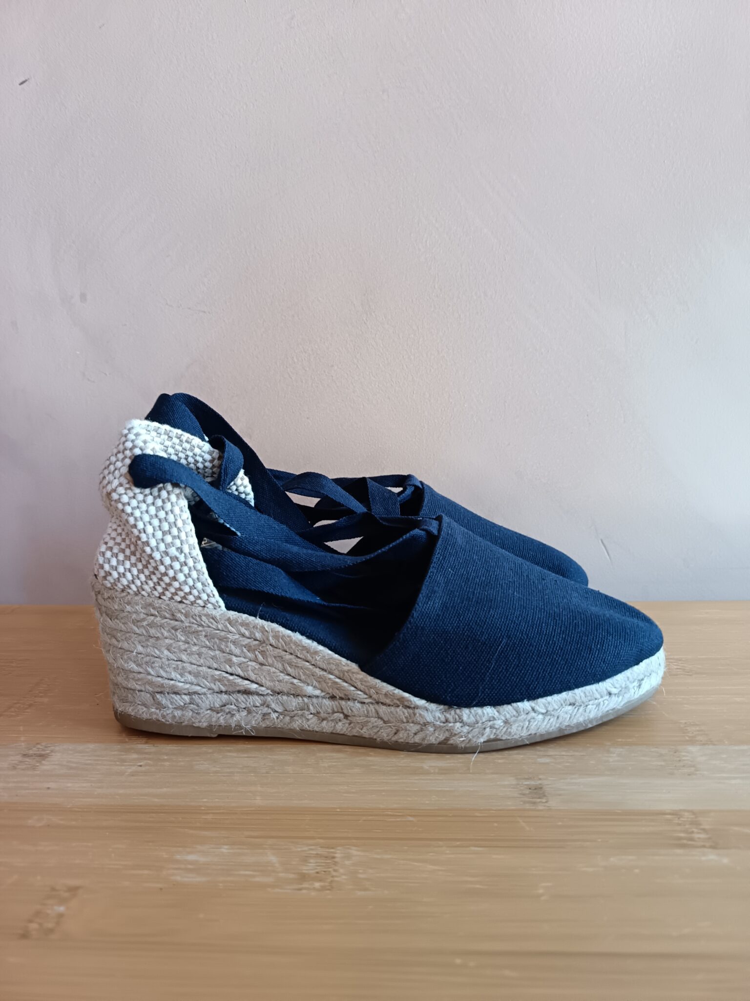 Image for Espadrilles en toile bleu marine fabriquées en Espagne