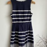 Thumbnail for Jolie robe marinière
