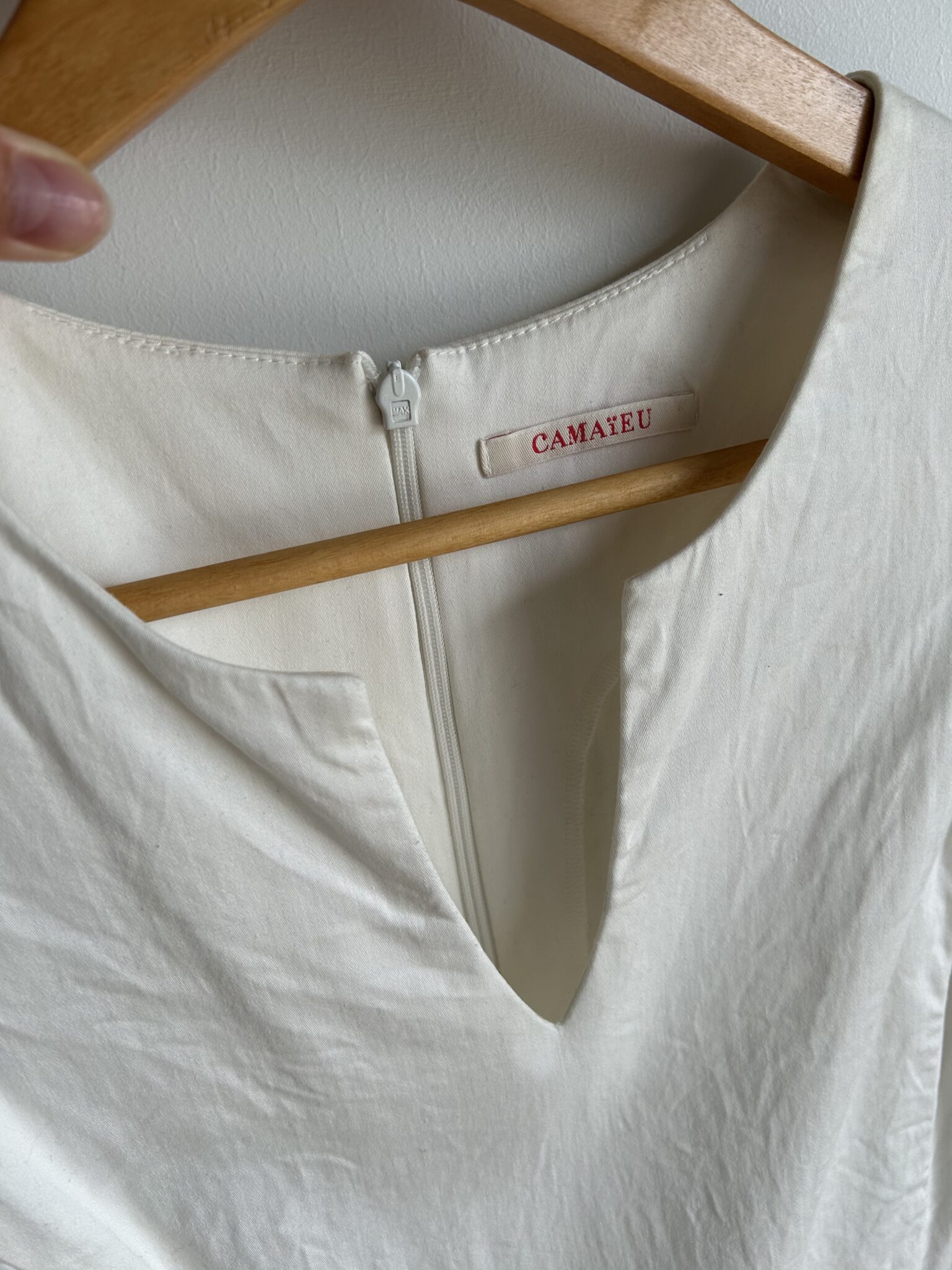 Image for Jolie robe blanche et rose