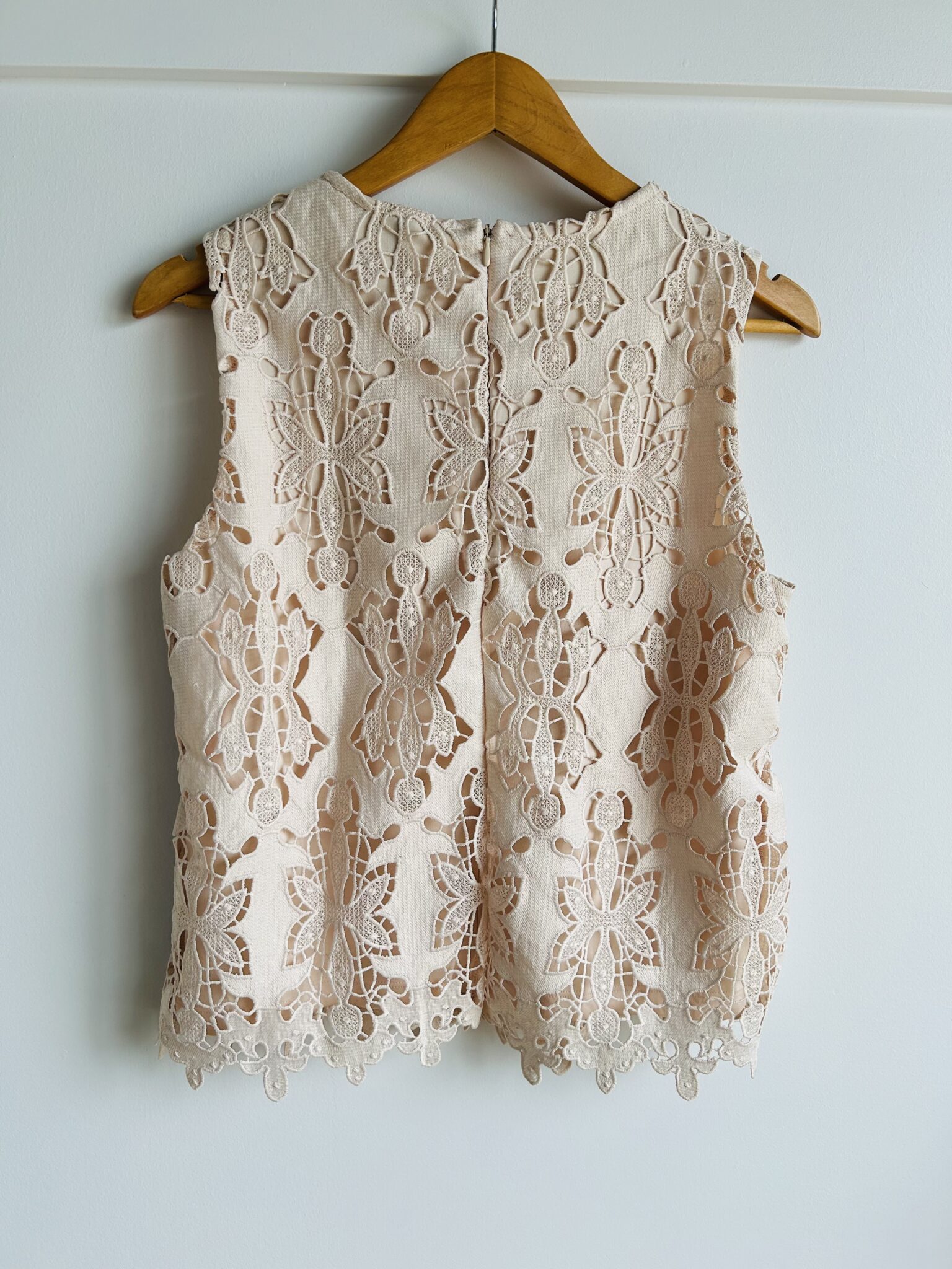 Image for Jolie blouse dentelle