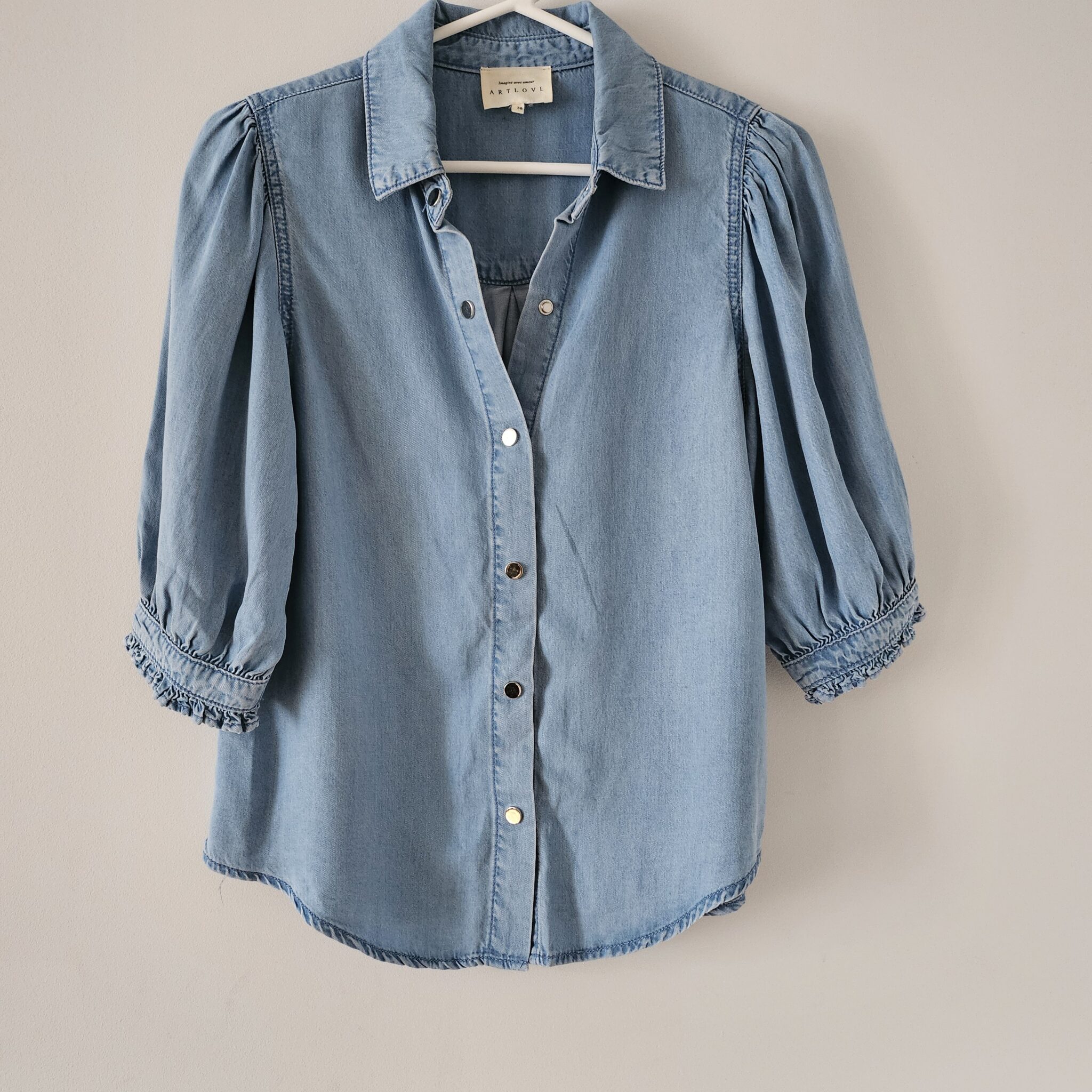 Featured image for Blouse, puffed sleeves 38