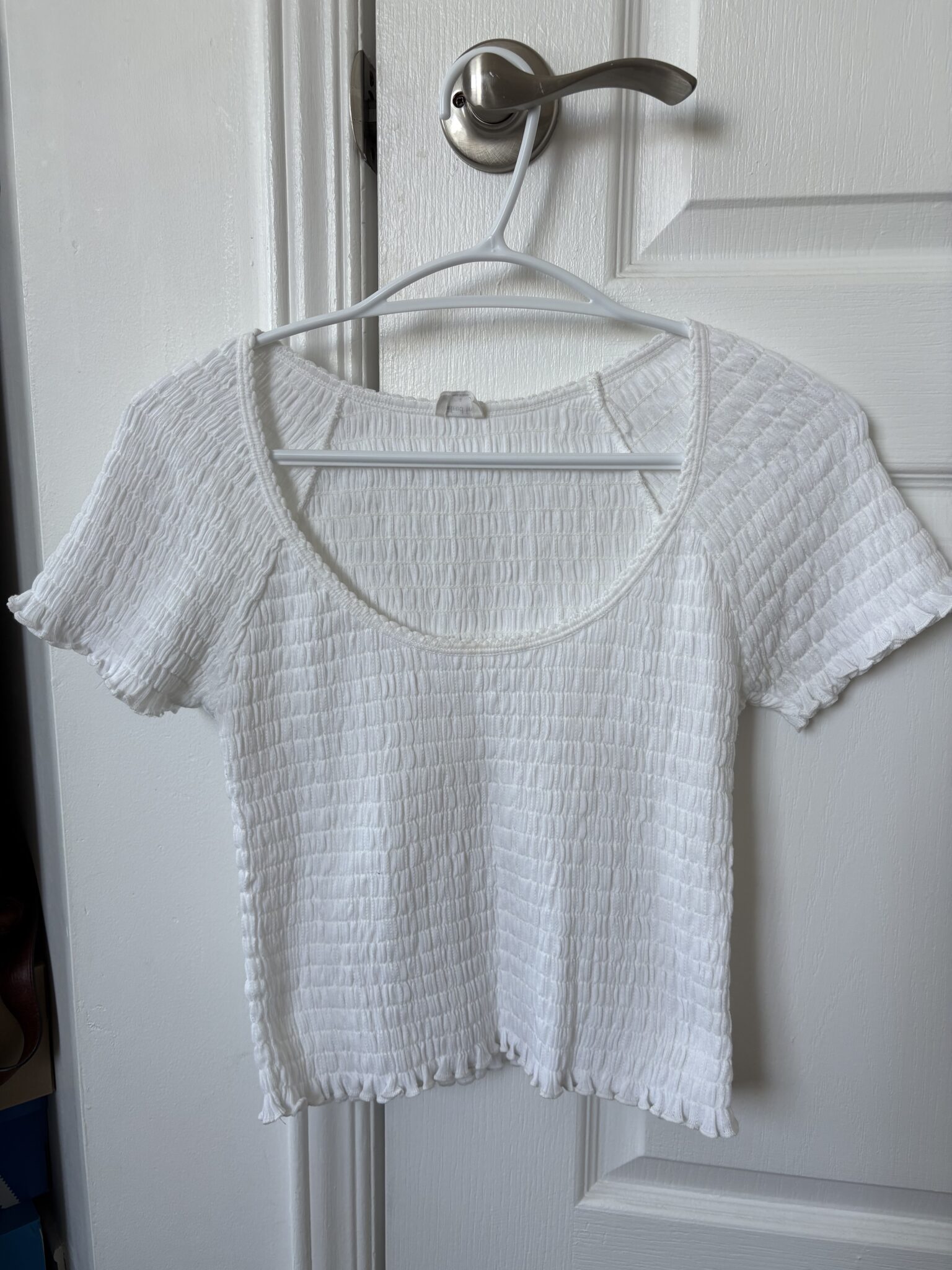 Featured image for T-Shirt blanc Aritzia