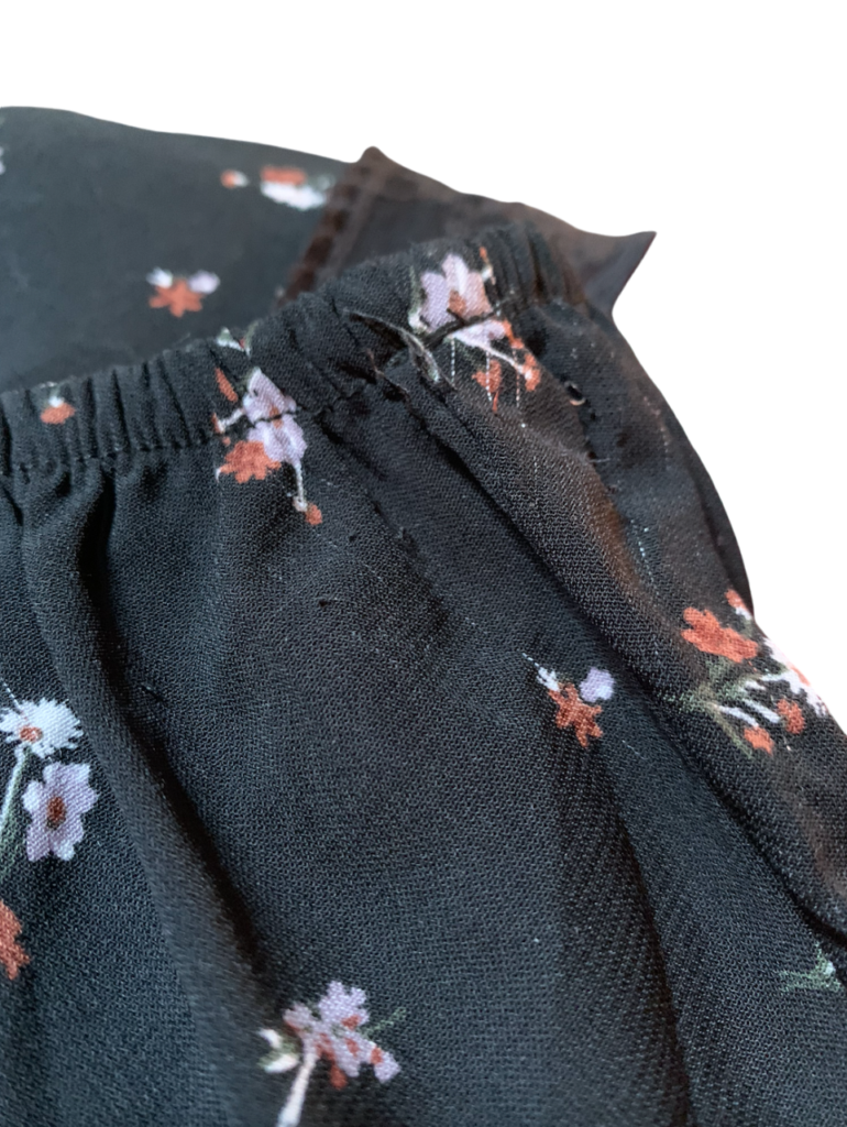 Image for ICONE - Large black short blouse short with lace plunging v-neck small flowers