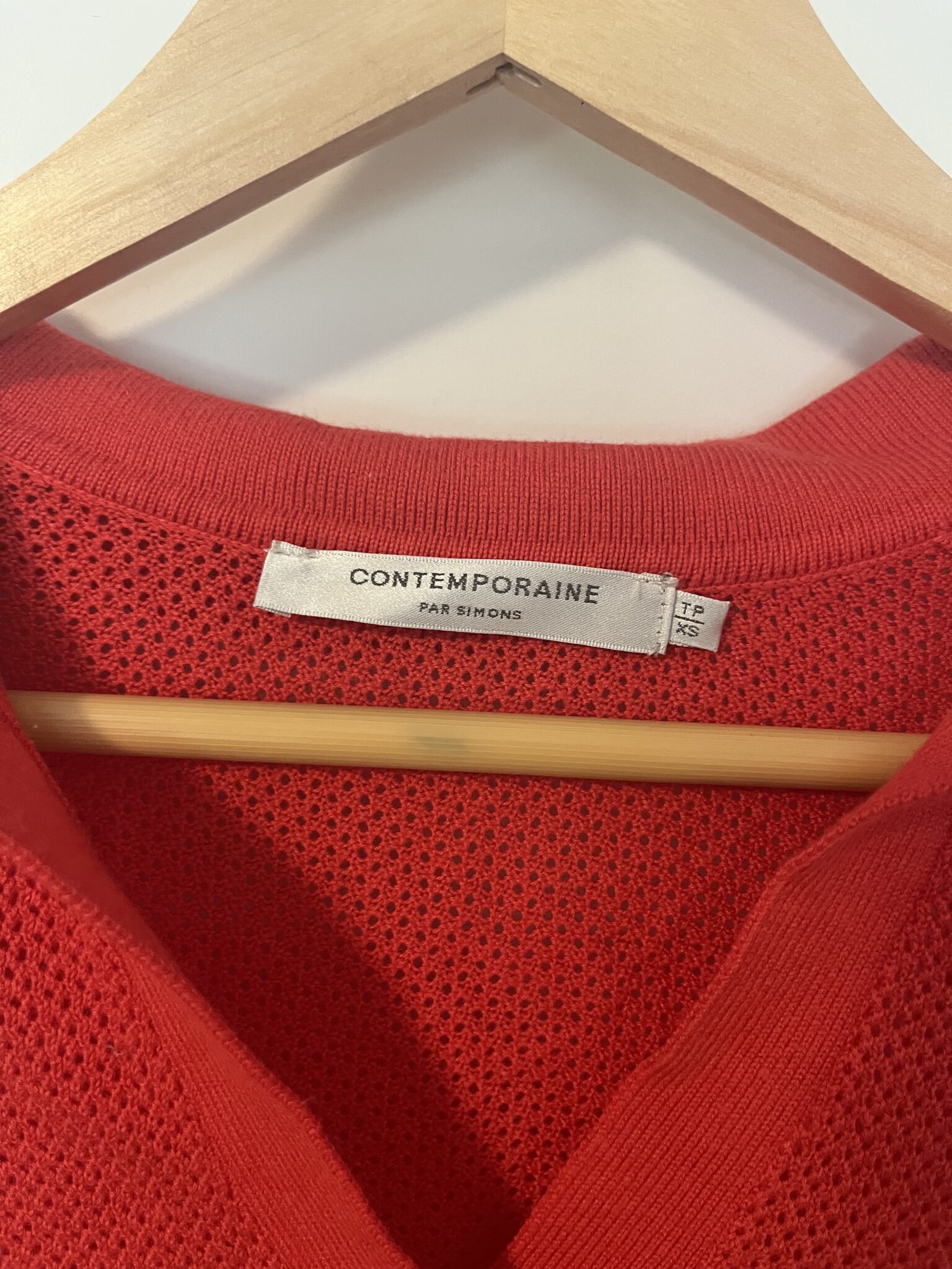 Image for Haut rouge Simons