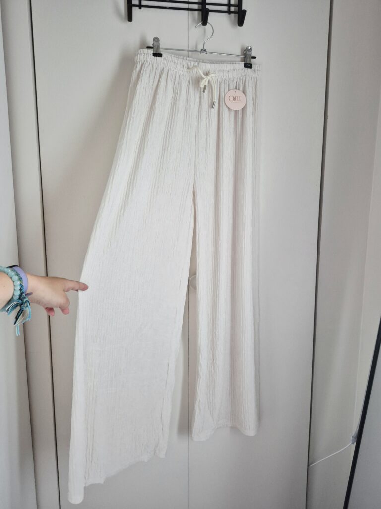 Featured image for Oycee beige one size high trousers