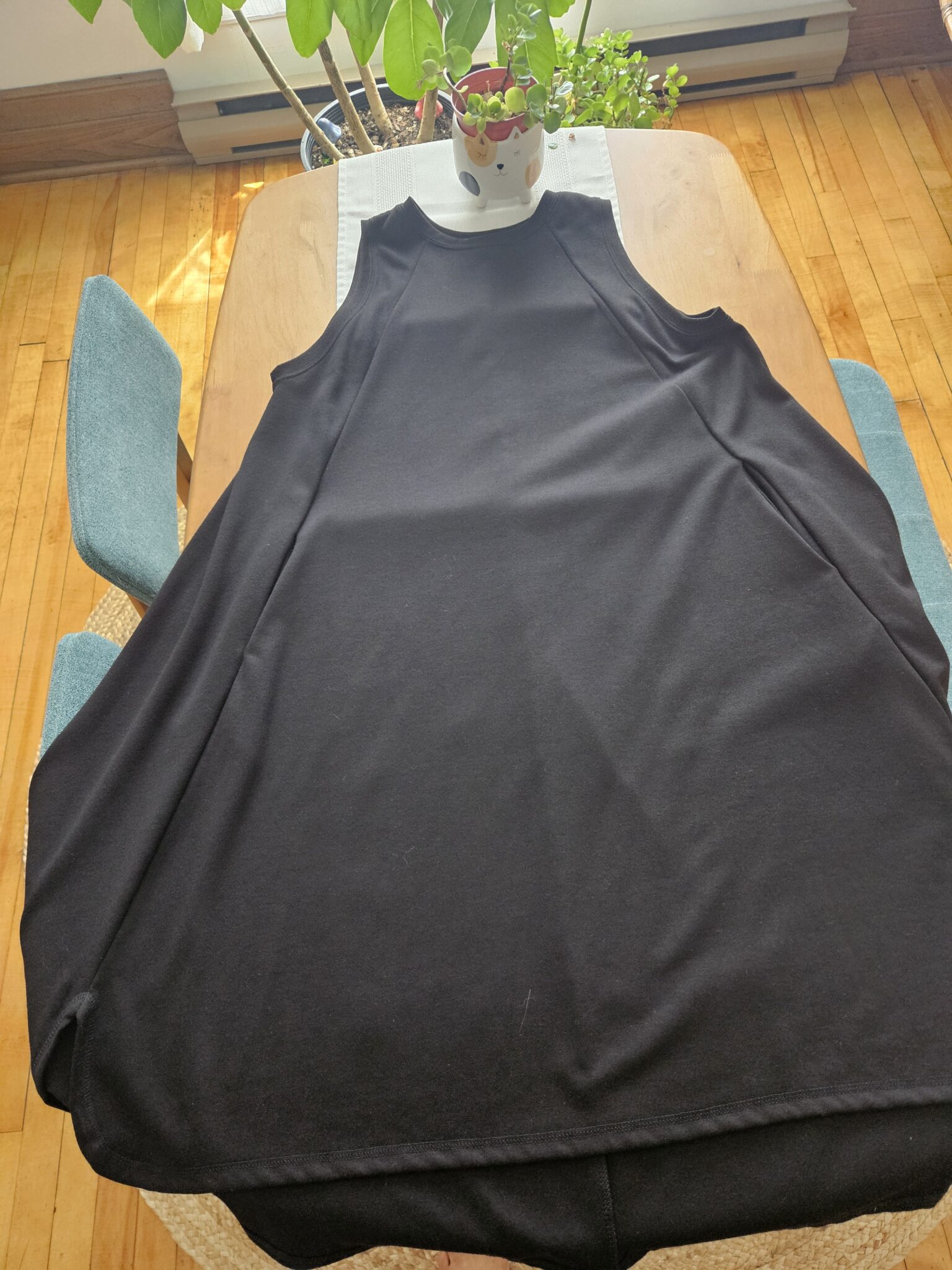 Featured image for Robe tunique graphique The Grey