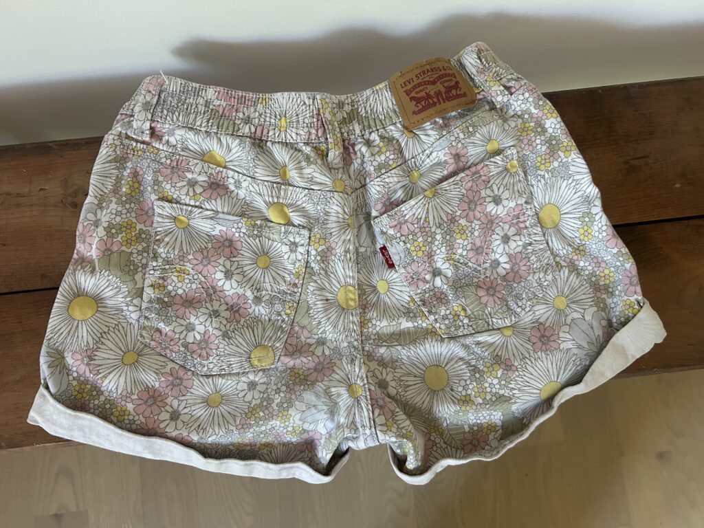Image for Levis Fleuries shorts 12 years