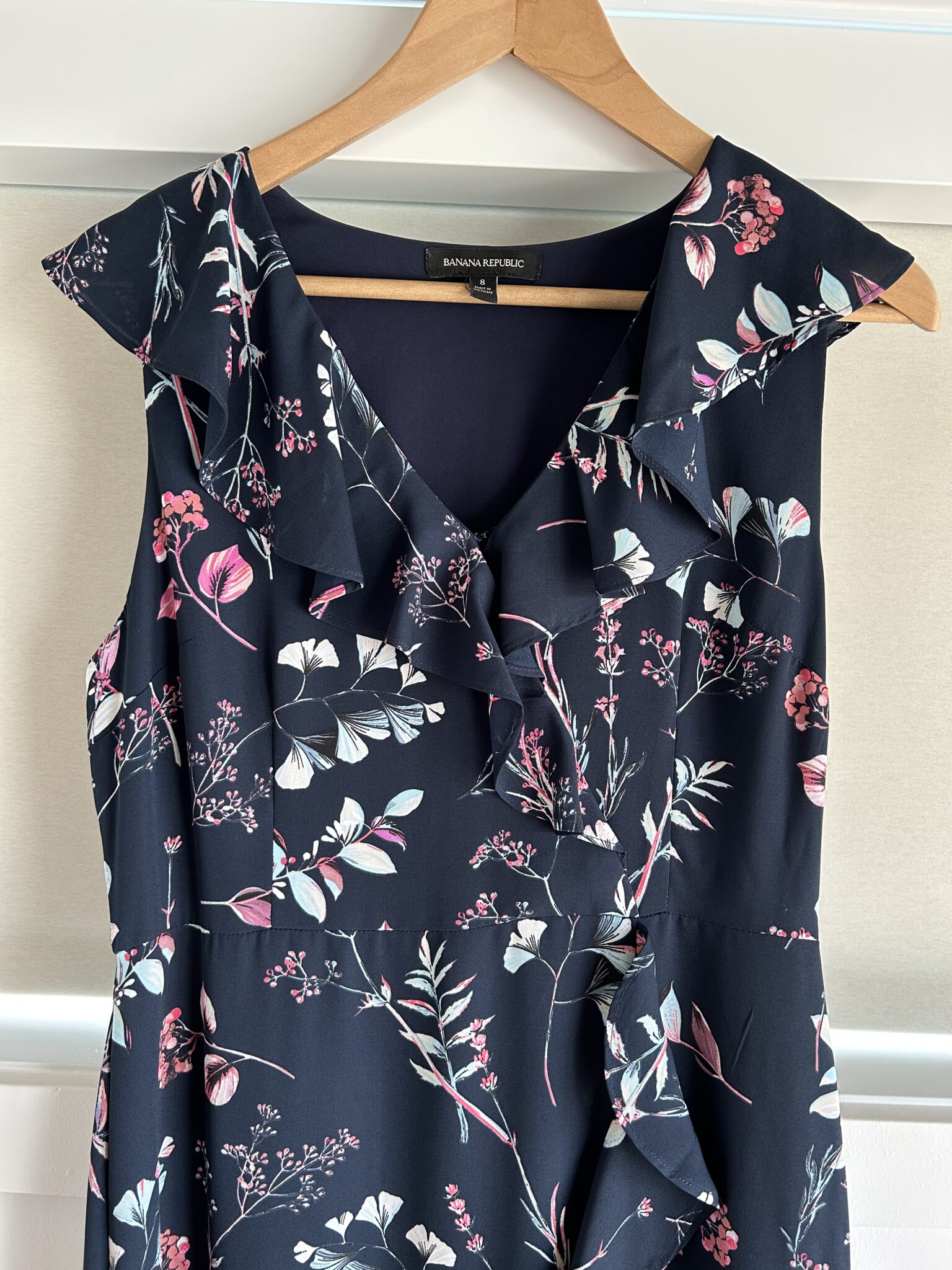 Featured image for Beautiful feminine dress