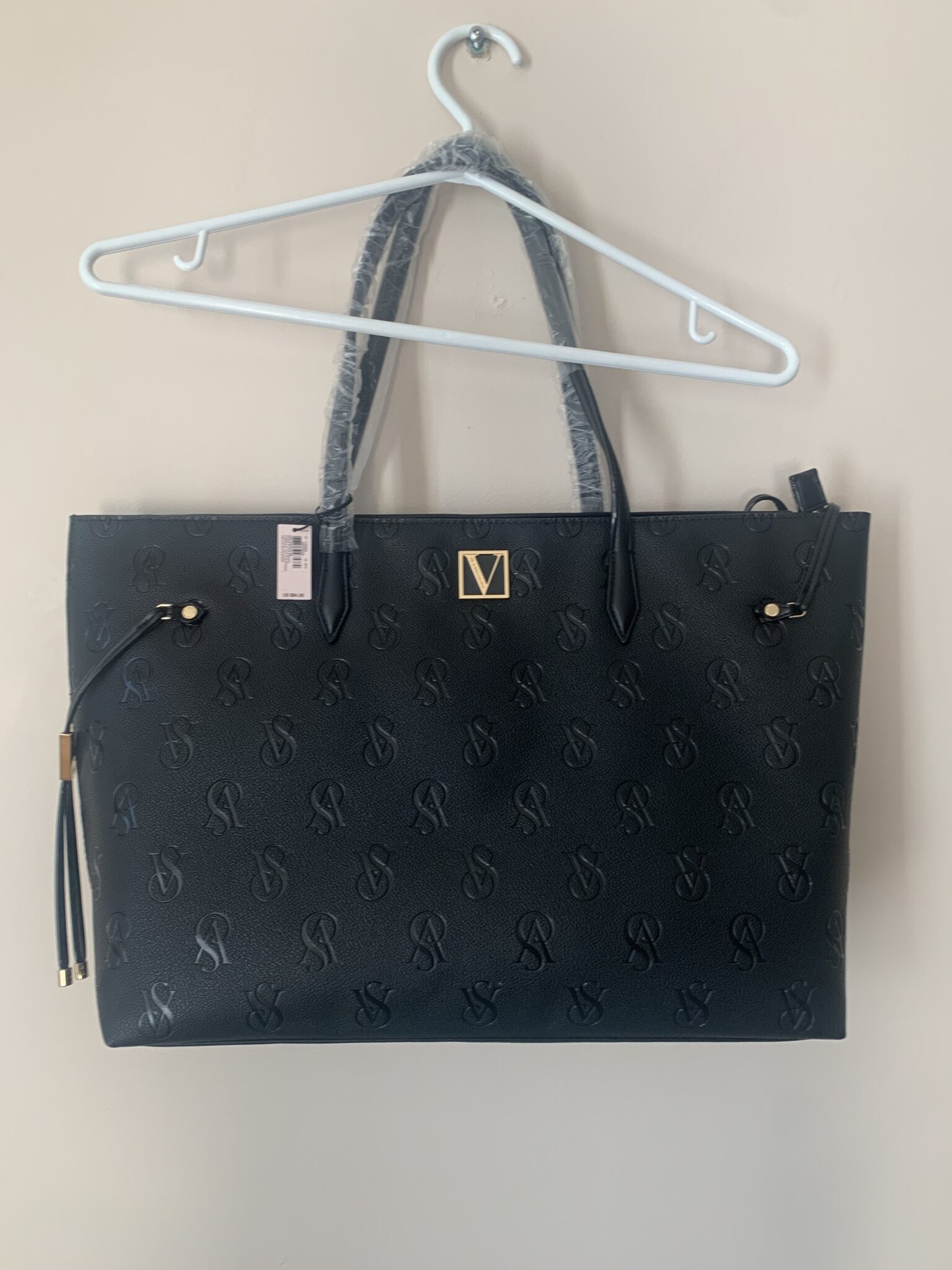 Featured image for New Victoria Secret large bag